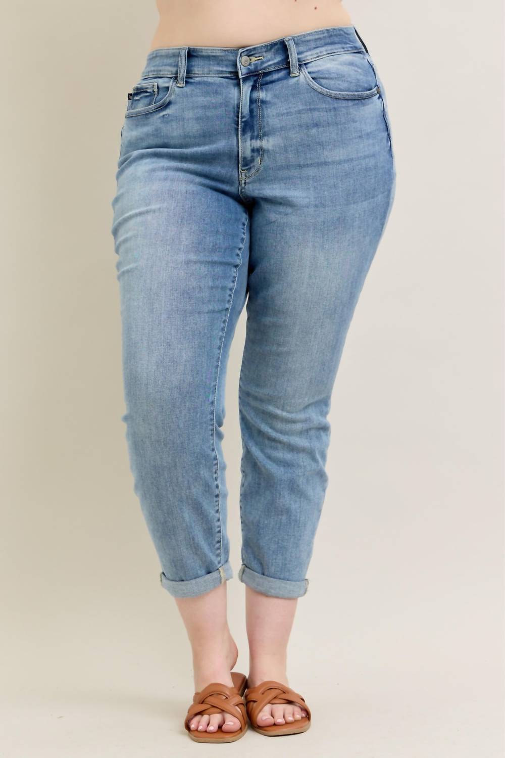 Judy Blue - Mid Rise Bleach Wash Cuffed Boyfriend Denim Jeans - Plus Size