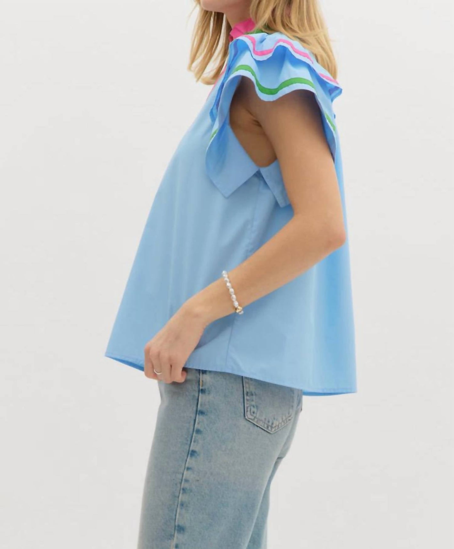 Entro - Flutter Sleeve v-neck top