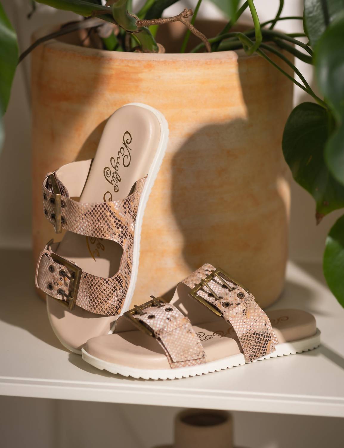 Naughty Monkey - Women's Hey Pony Sandals