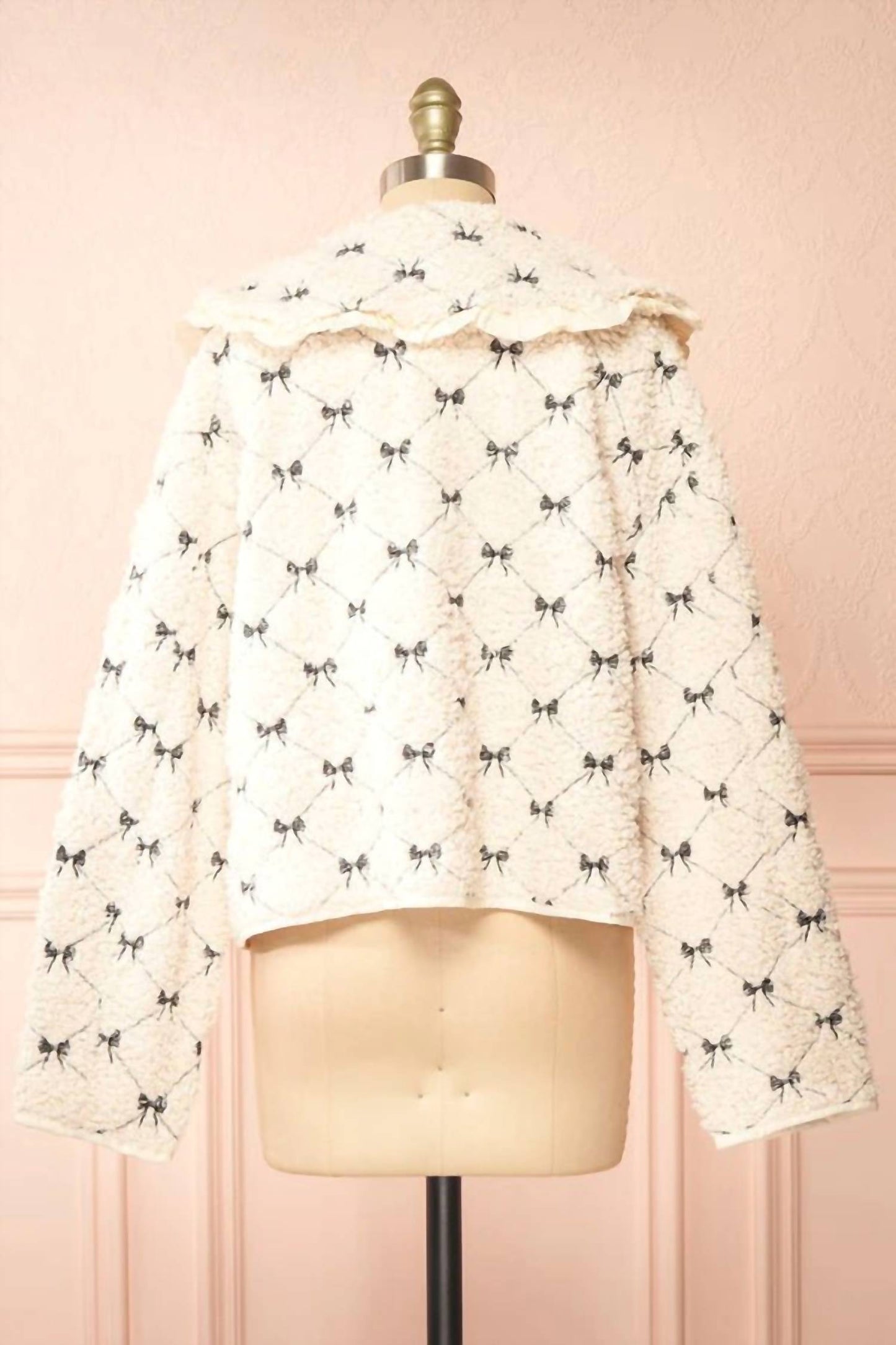 Mable - Bow Embroidered Quilted Sherpa Jacket