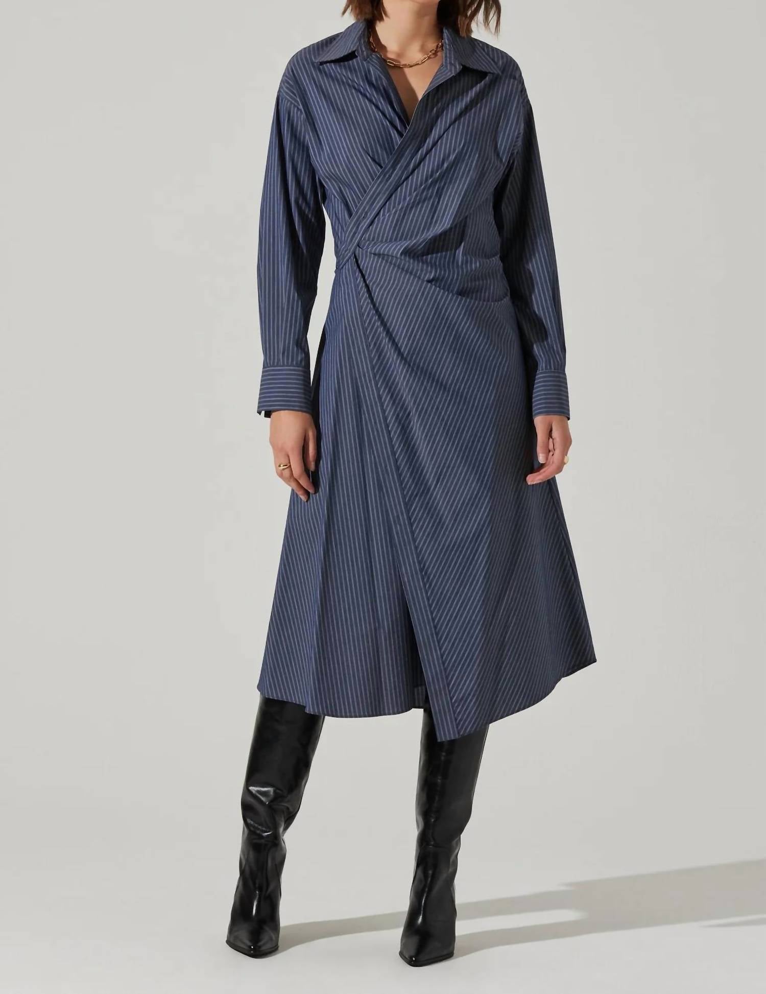 Astr - Flykra Dress