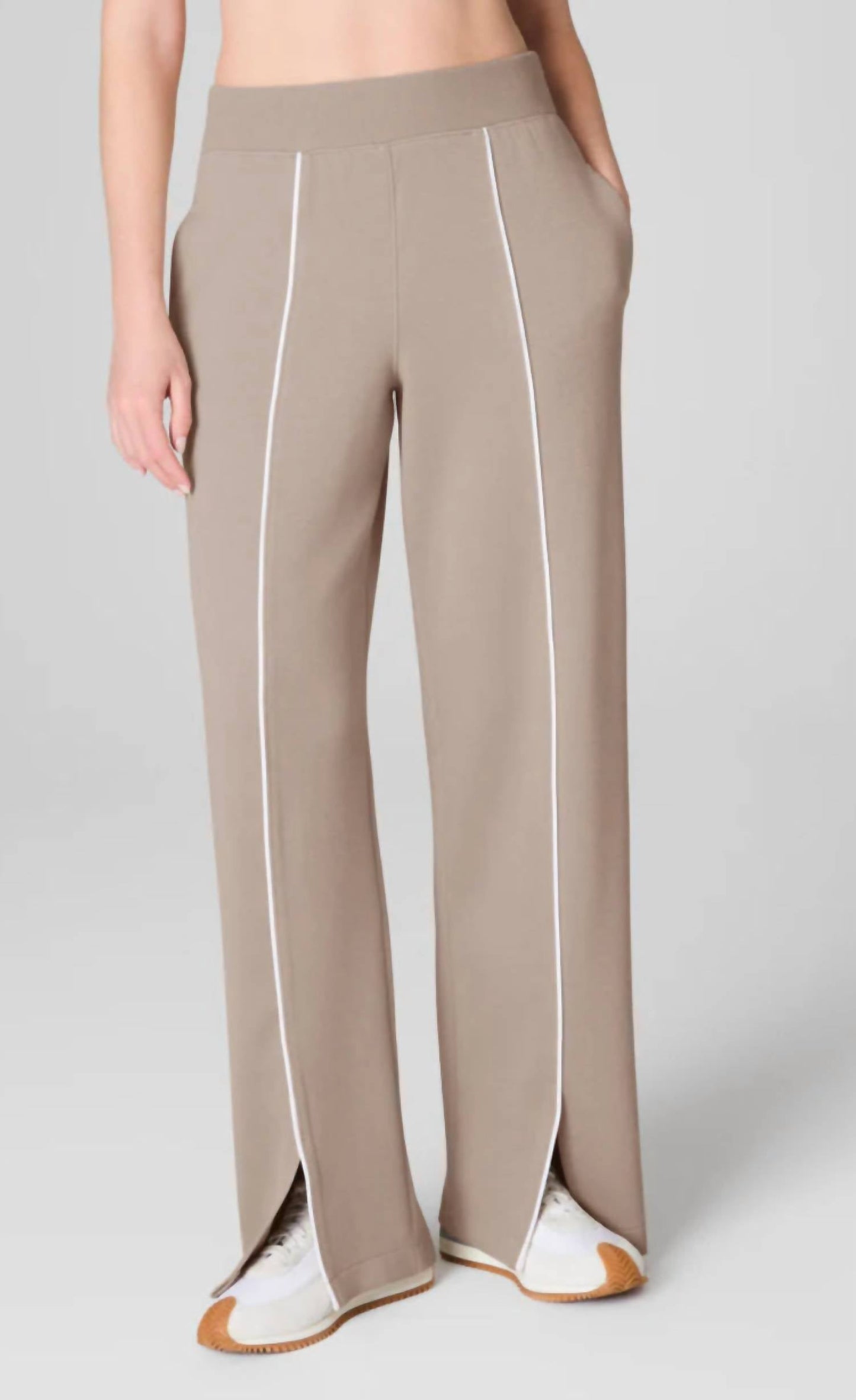Spanx - Airpique Straight Track Pant