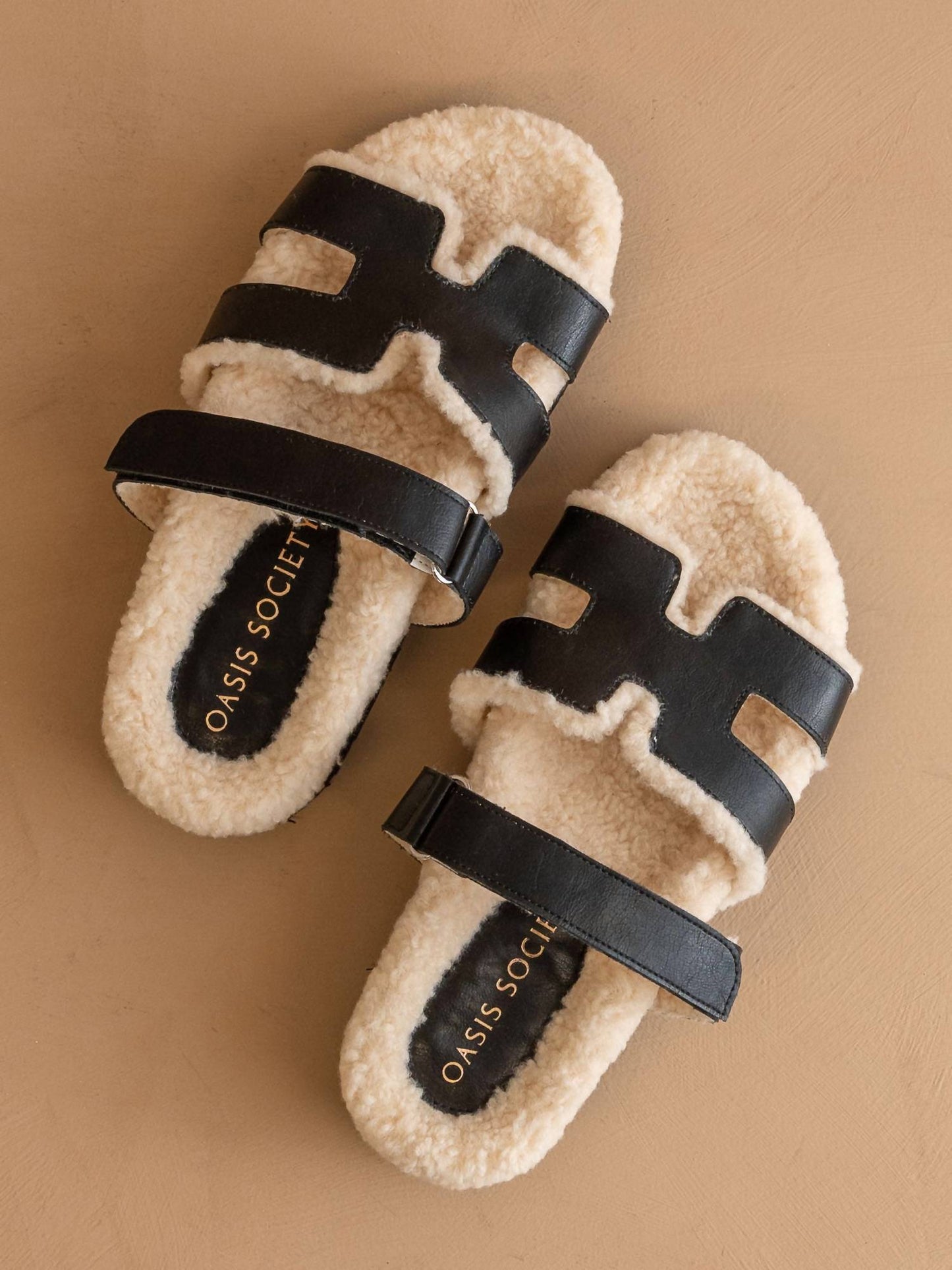 Oasis Society - Women's Alpine Faux Shearling Sandals