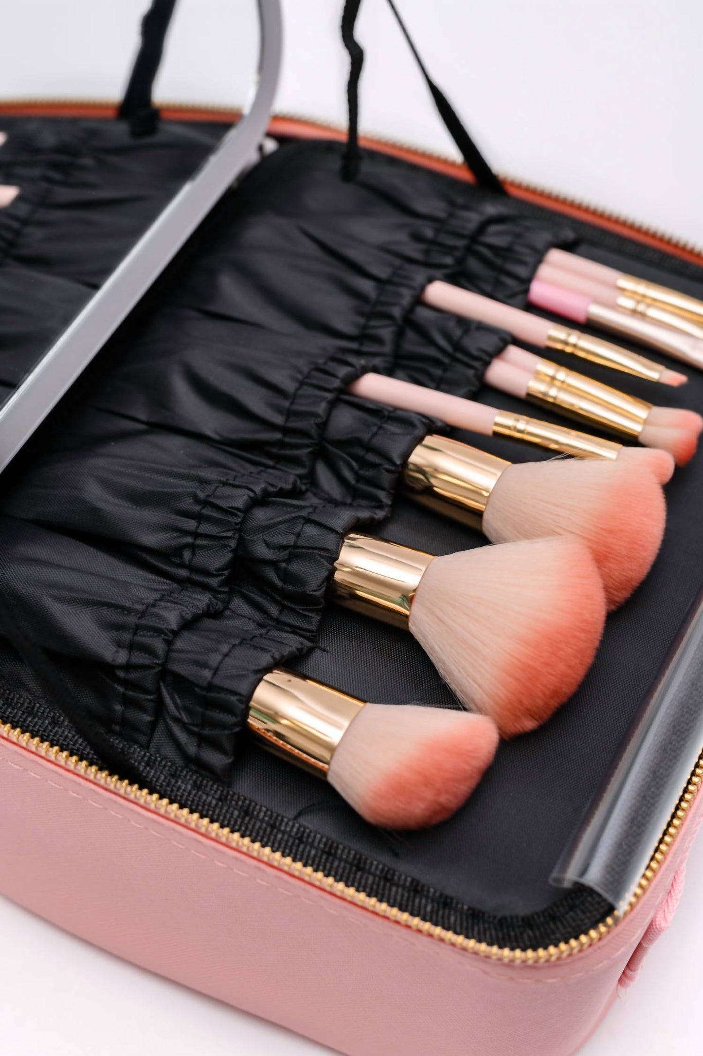 123 Amore - Women's She's All That Led Makeup Case