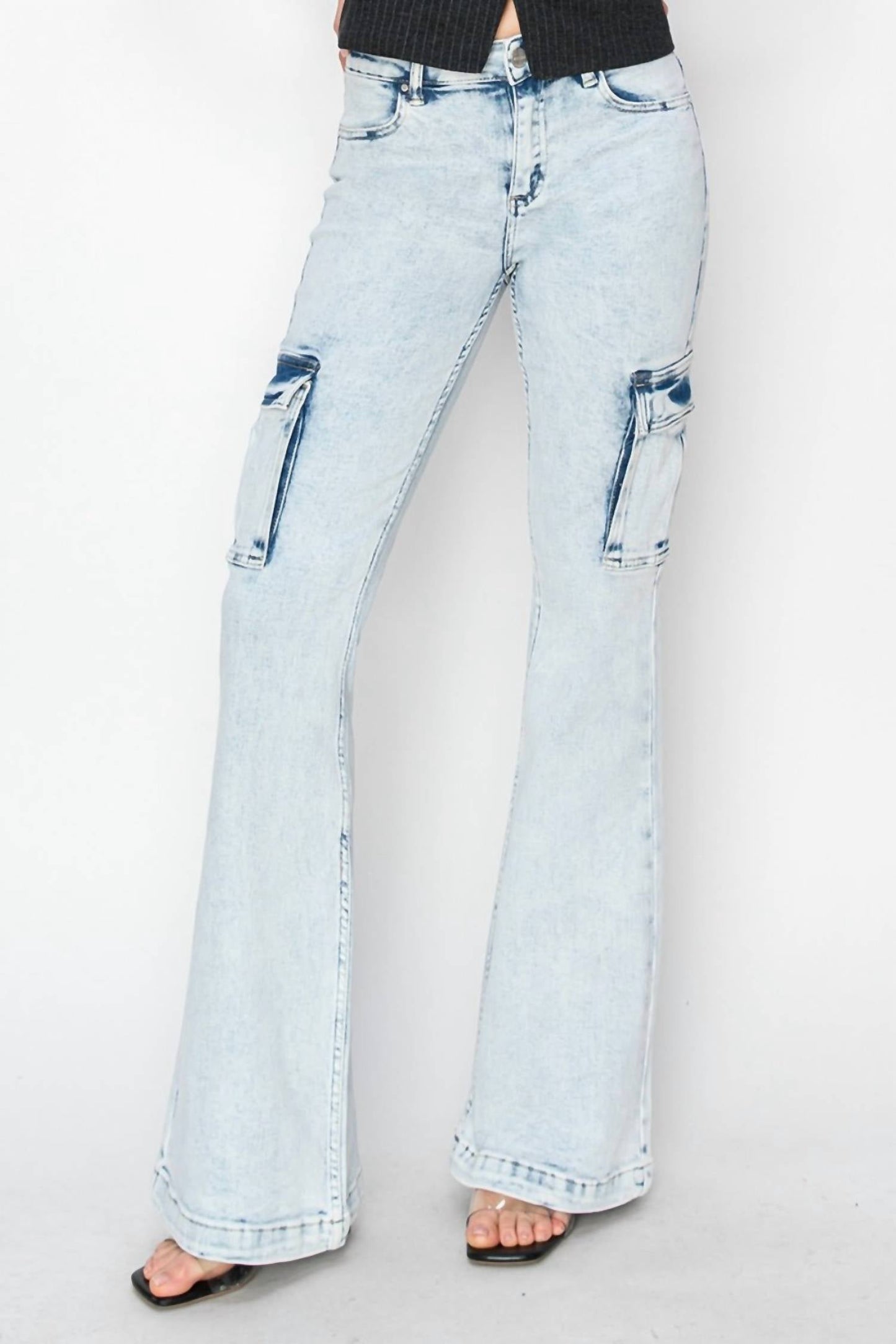 Risen - Mid Rise Cargo Jeans