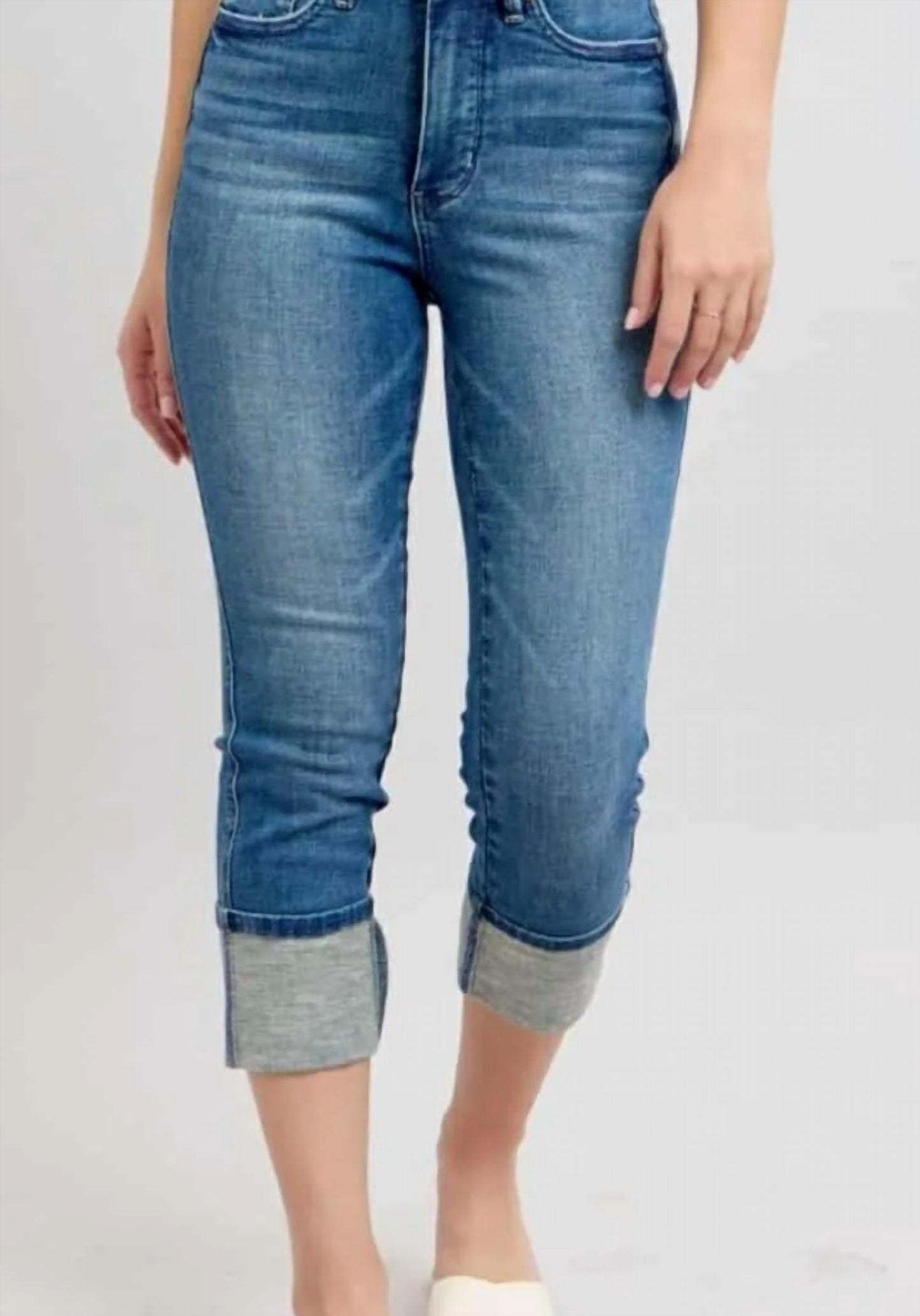 Judy Blue - Cuffed Capri