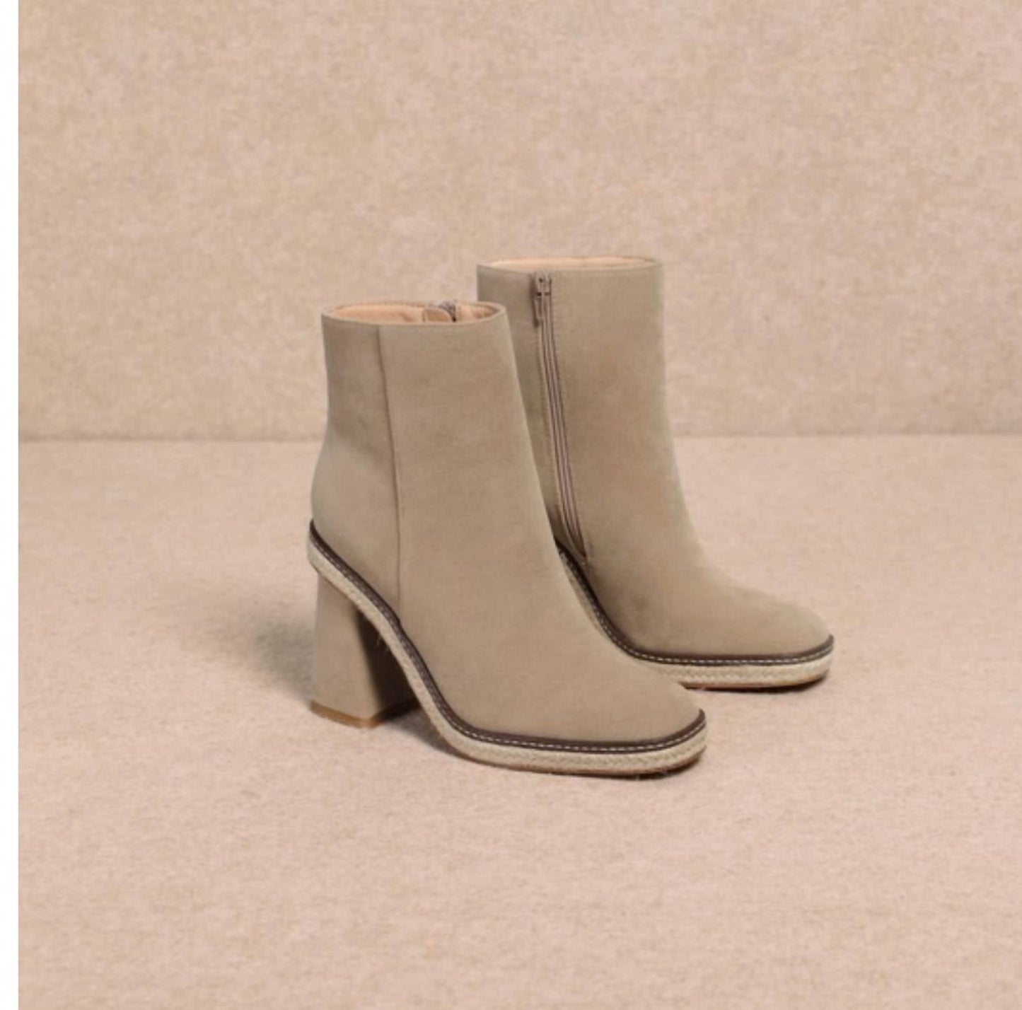 Oasis Society - Women's Atlas Platform Ankle Bootie