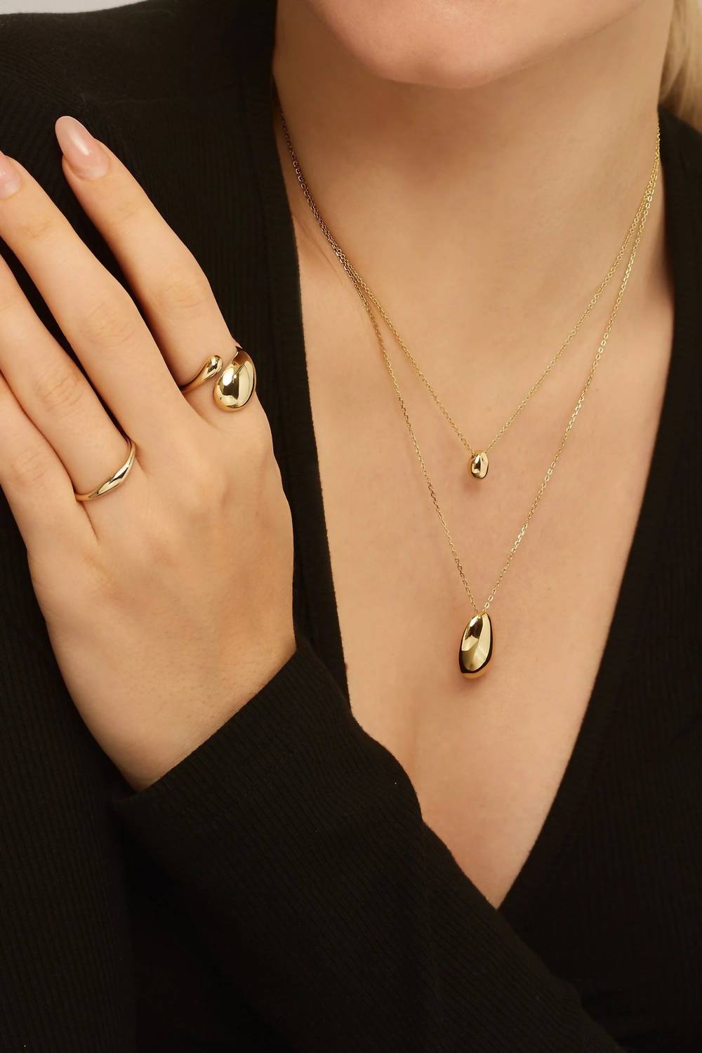 Eklexic - Women's Harmony Pebble Pendant Necklace