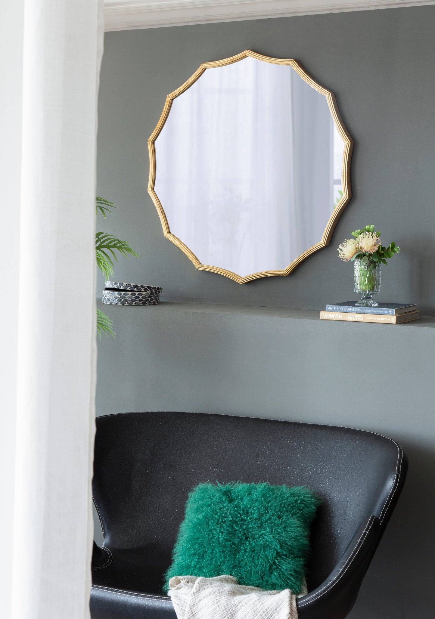 40" Round Sunburst Wall Mirror with Gold Finish