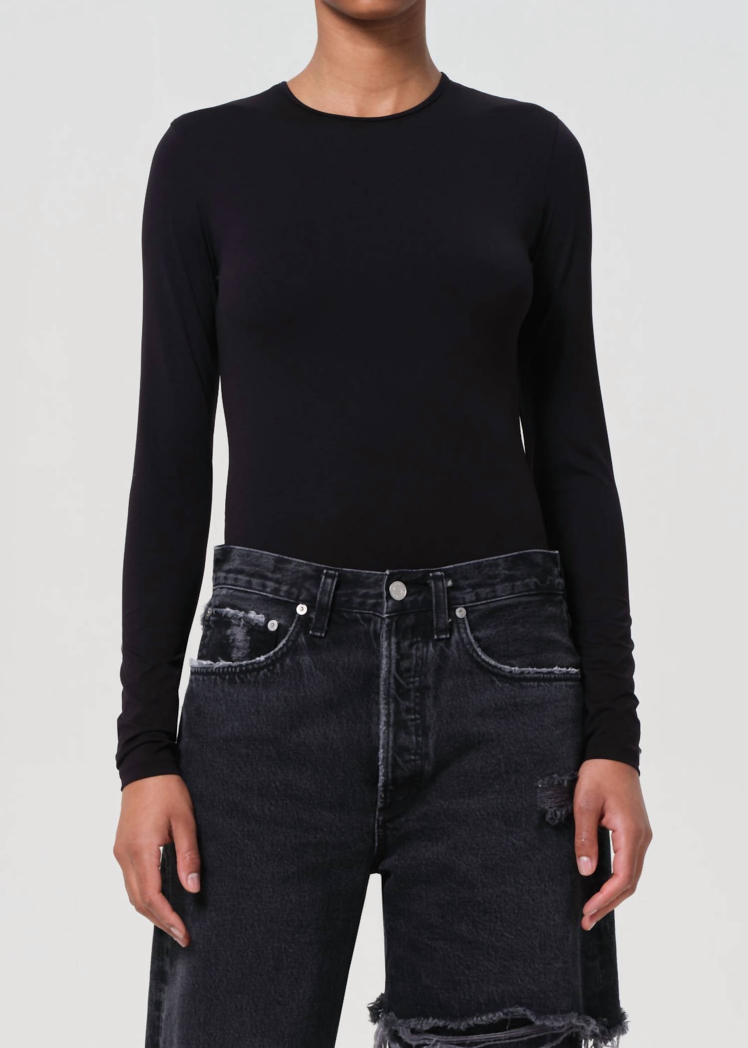 agolde-aura-long-sleeve-bodysuit-2