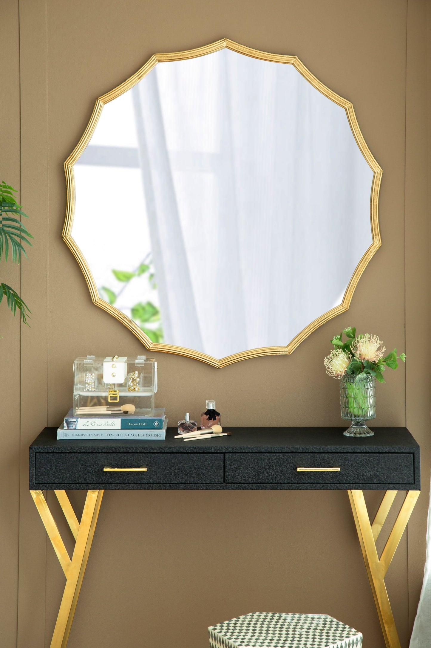 40" Round Sunburst Wall Mirror with Gold Finish