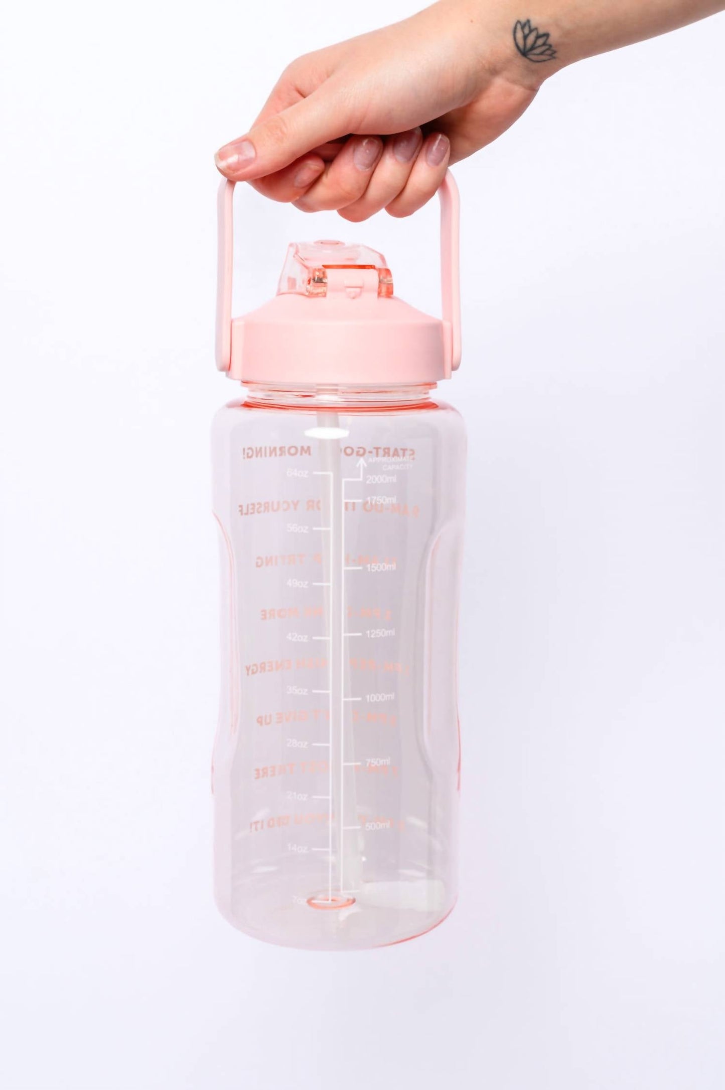 123 Amore - Elevated Water Tracking Bottle