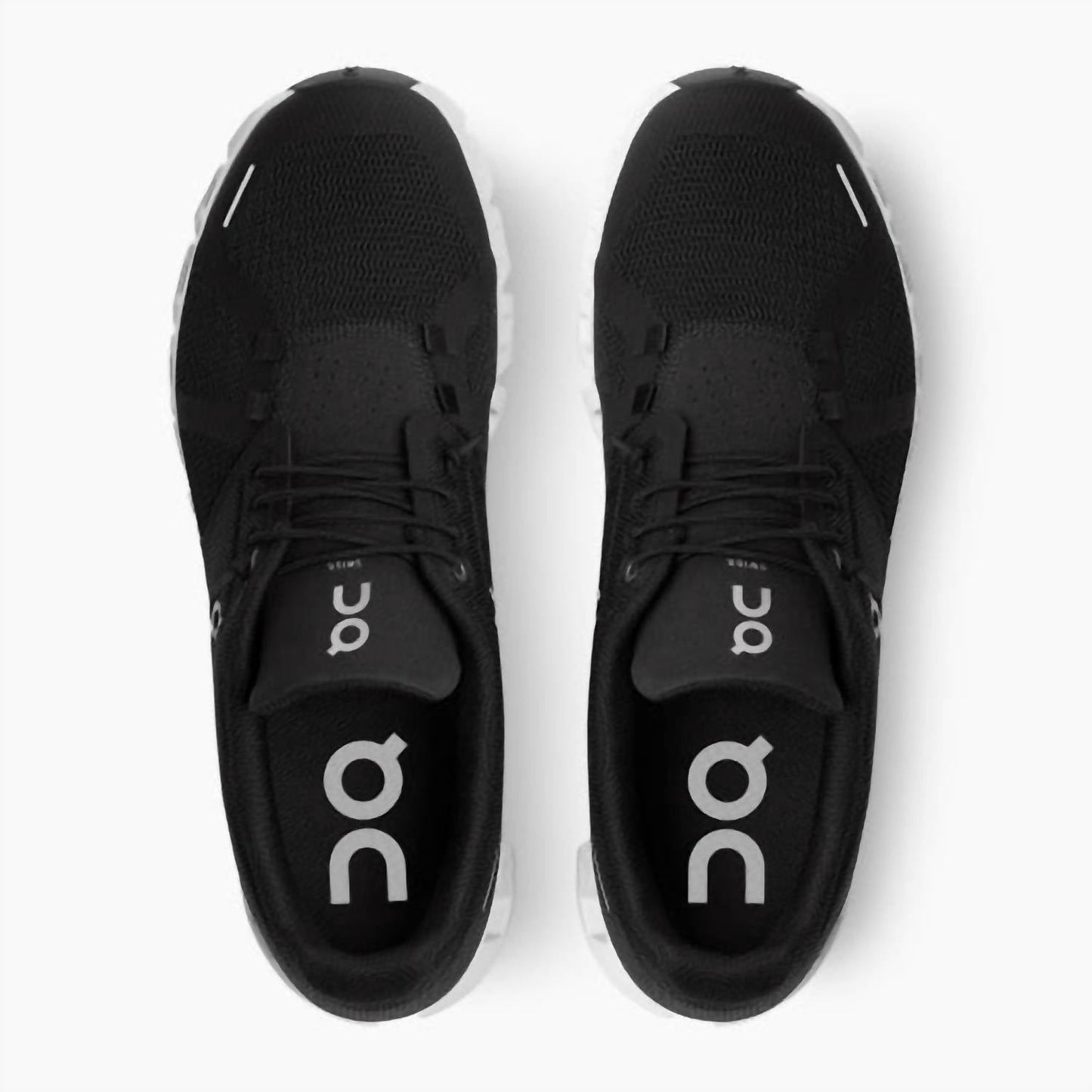 On Running - महिलाओं के CLOUD V5 रनिंग शूज़