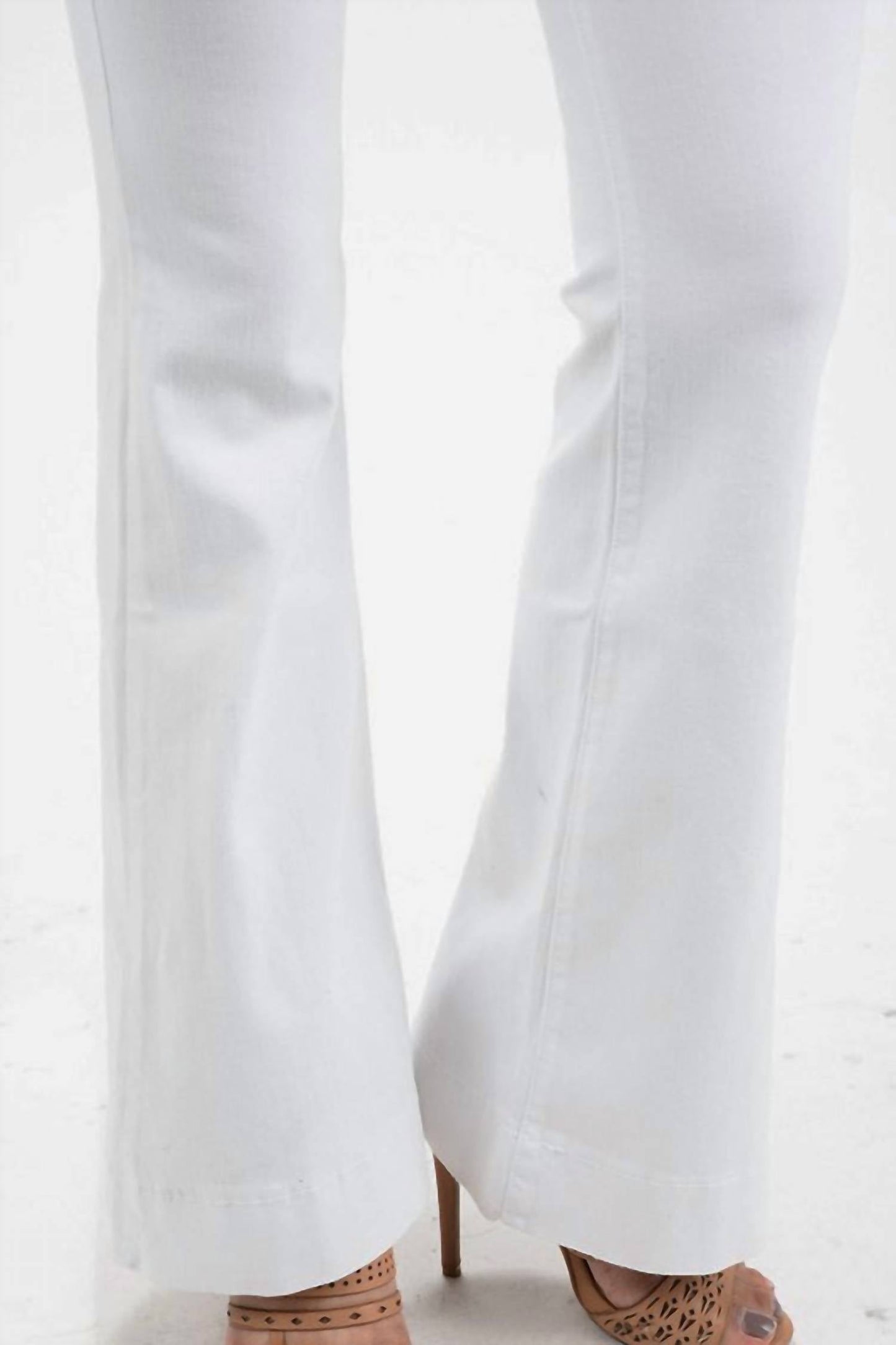 Judy Blue - Cher Boho Bell Bottom Jeans