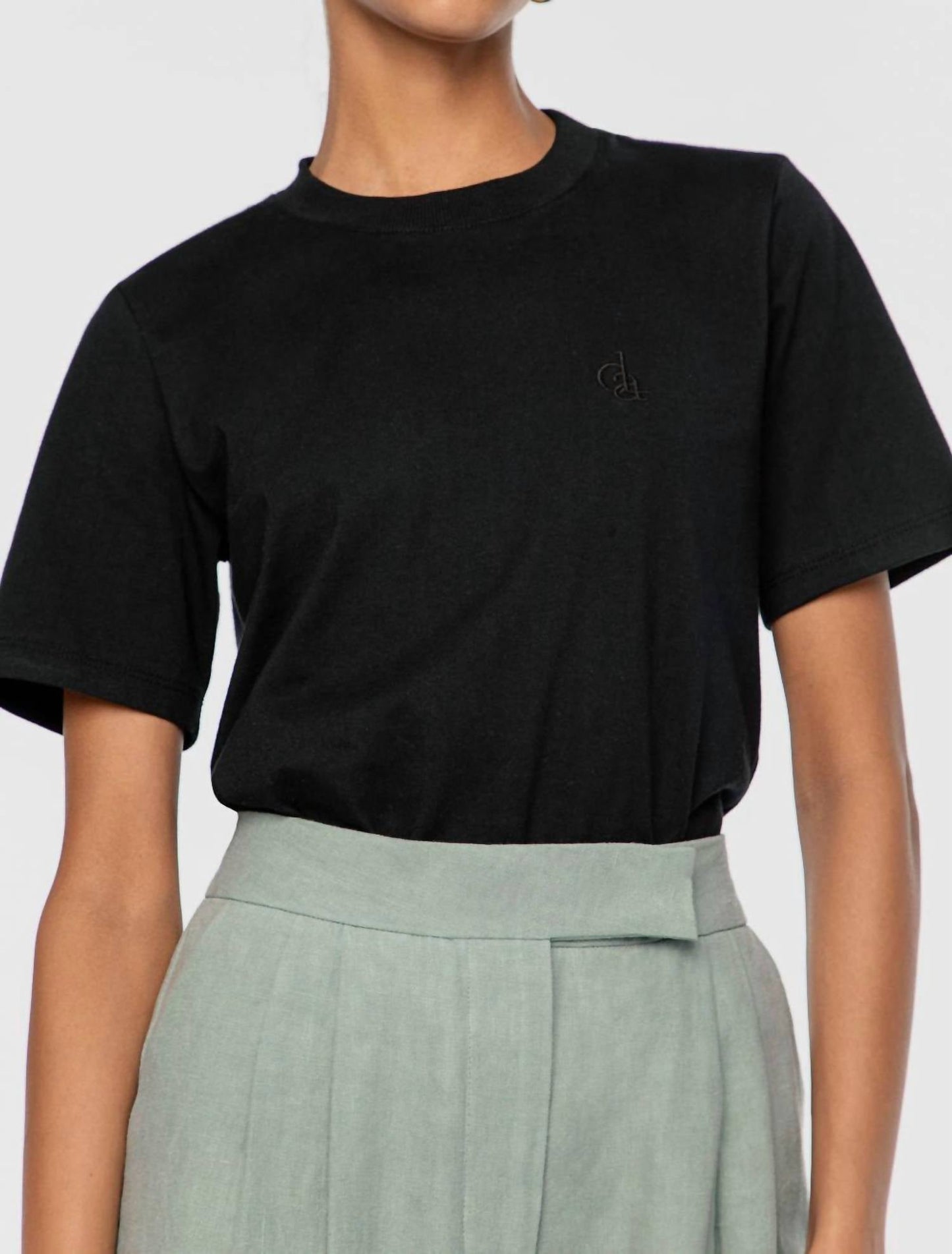 Dāl The Label - Essential T-shirt