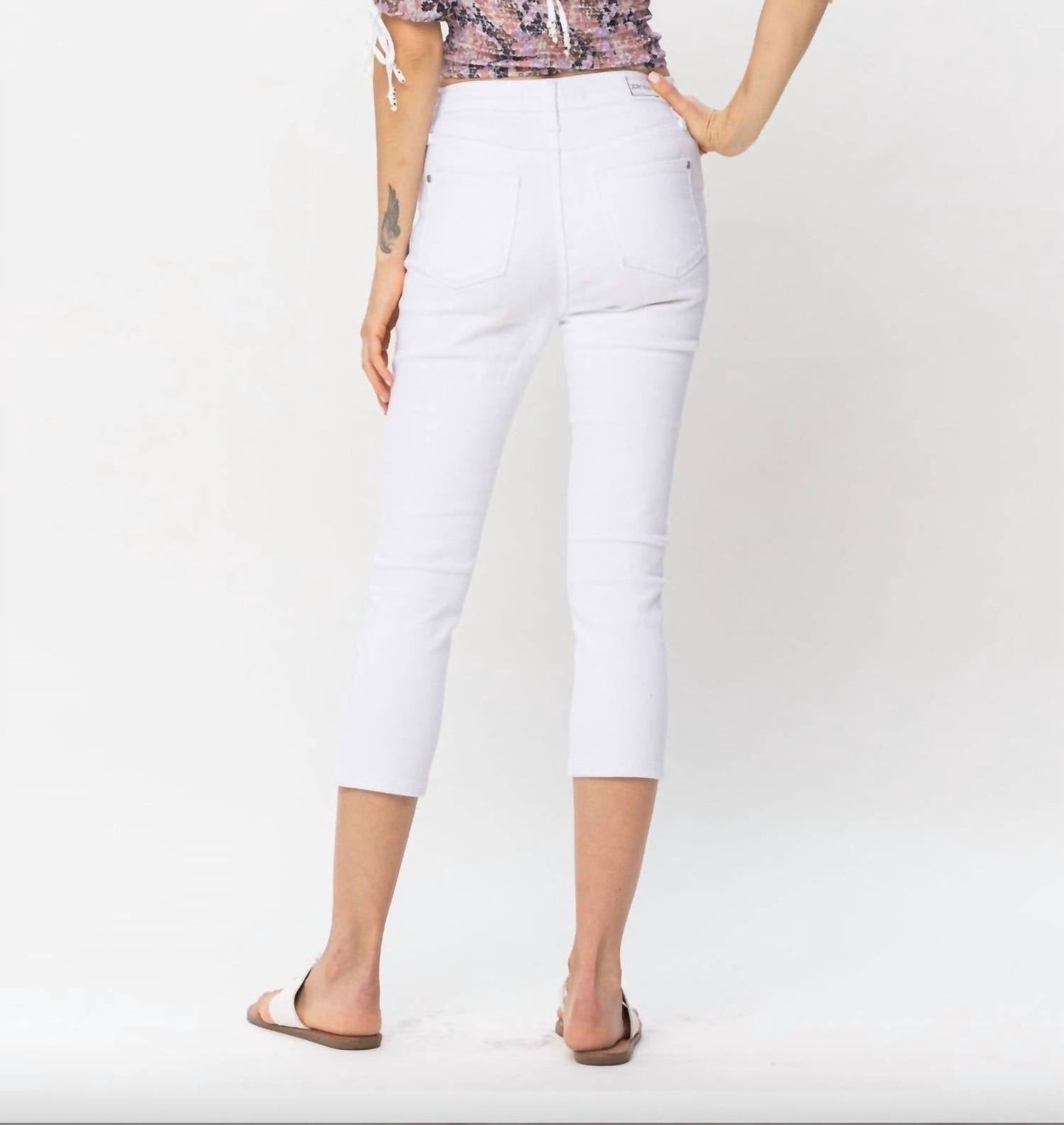 Judy Blue - Non-distressed Capri Jeans