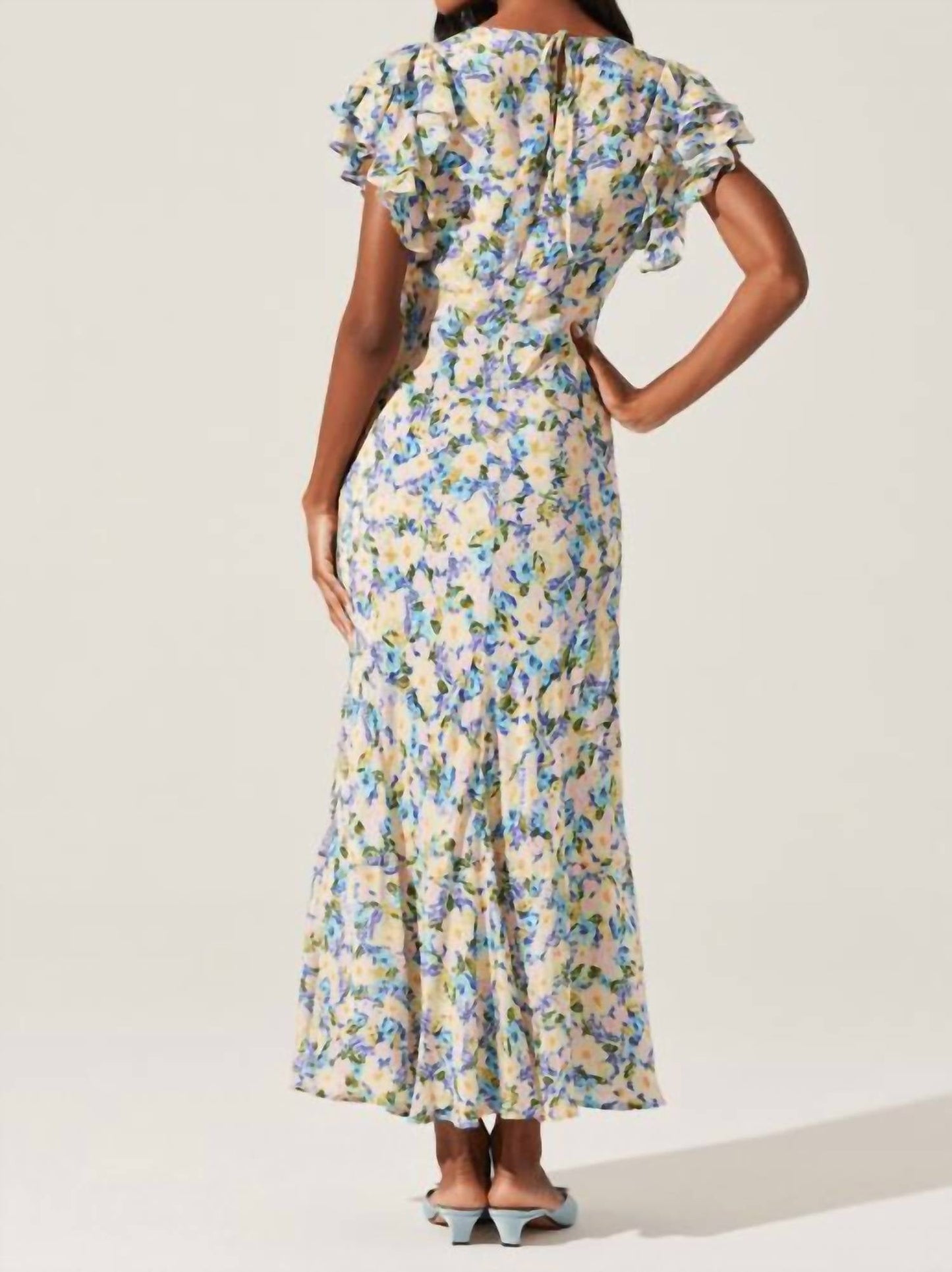 Astr - Celestine Floral Flutter Sleeve Maxi Dress