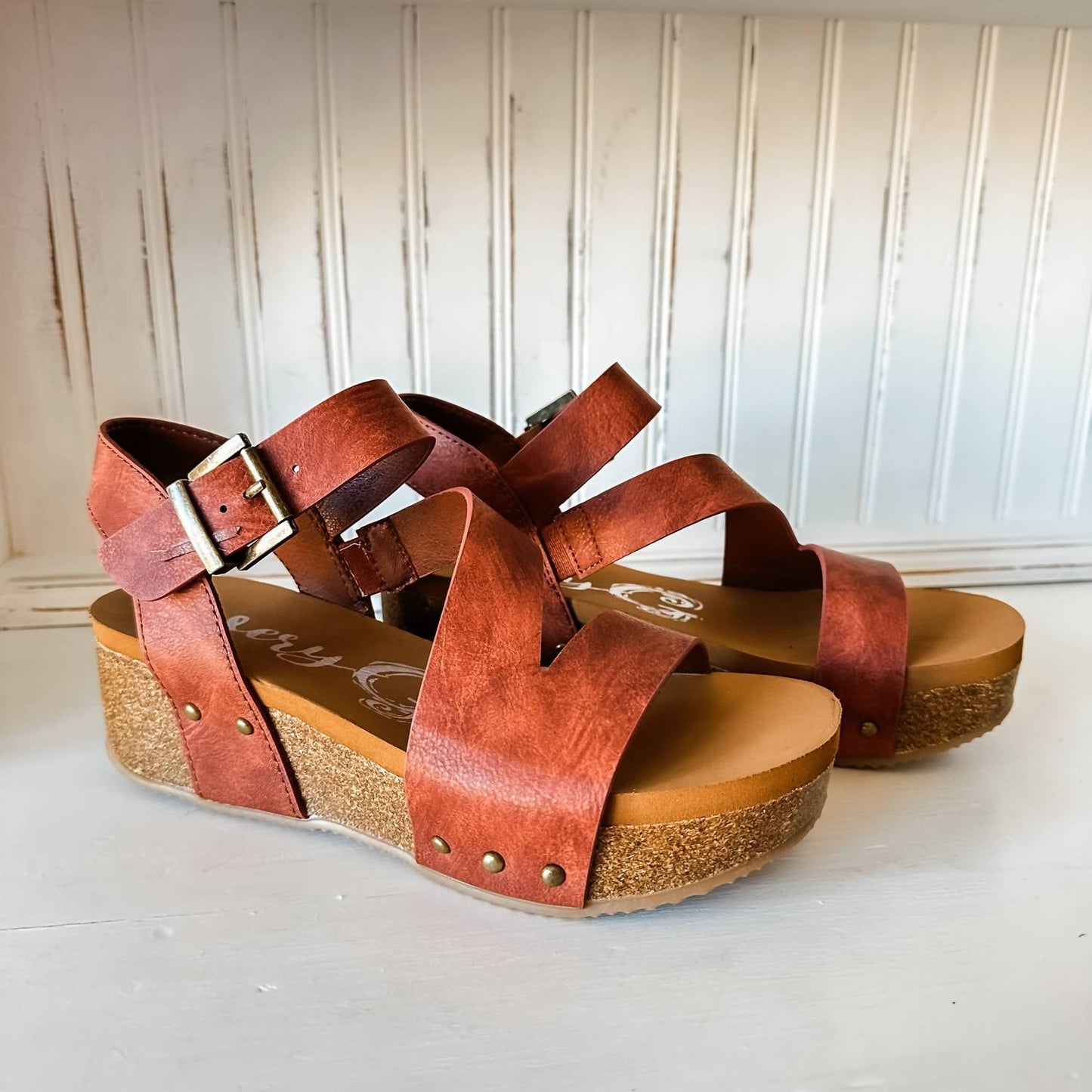 Very G - Women's Shayne Wedge Sandal