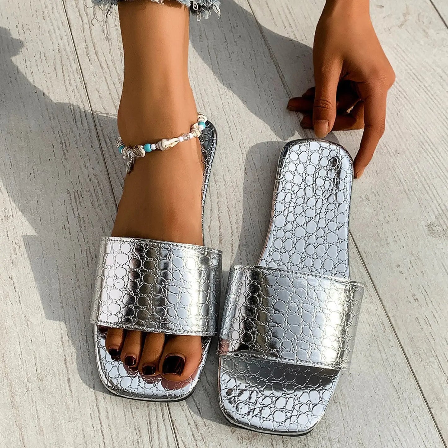 Crocodile Textured Square Toe Flat Beach Sandals