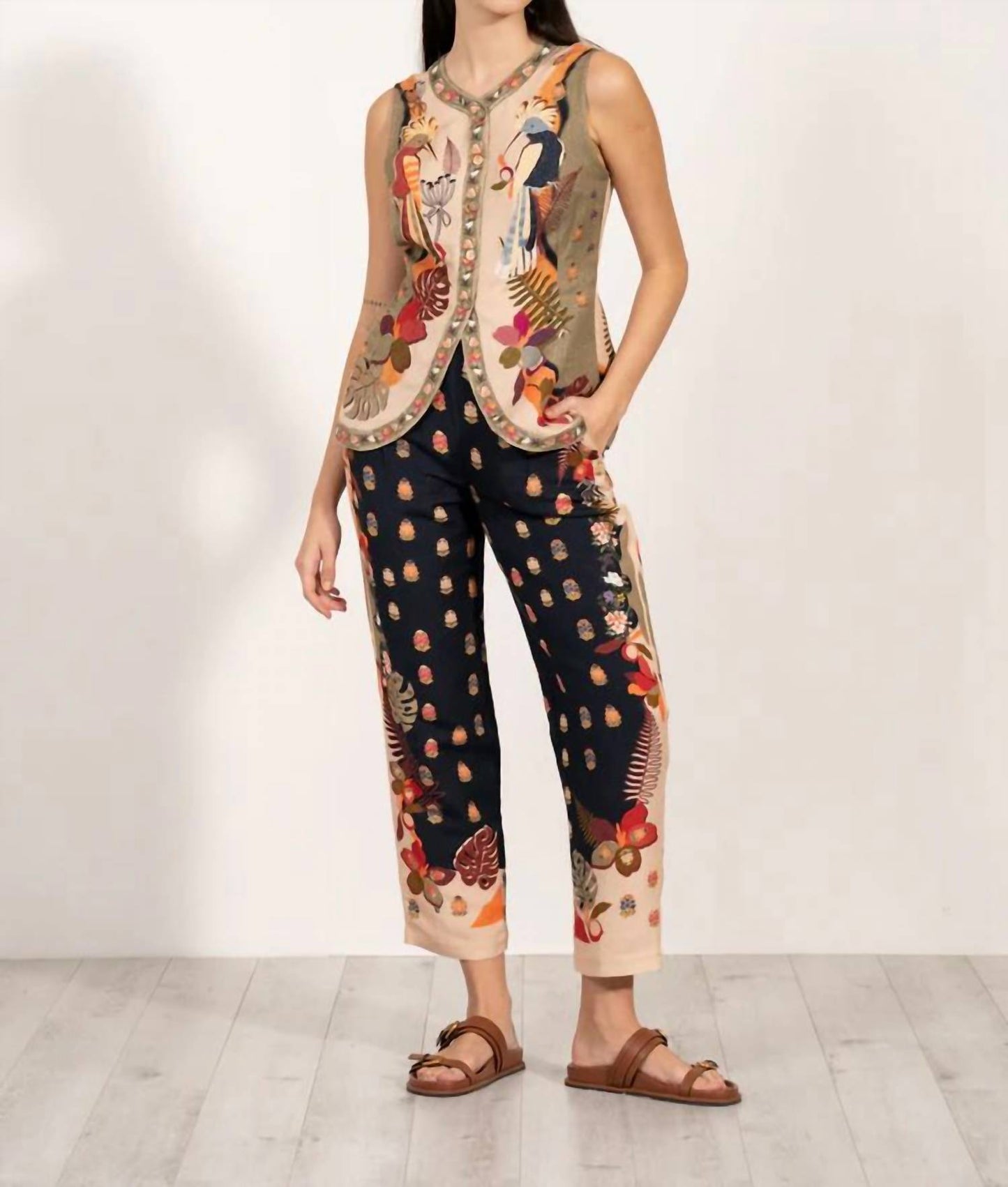 Ranna Gill - DAPHNE SLEEVESS WAIST COAT