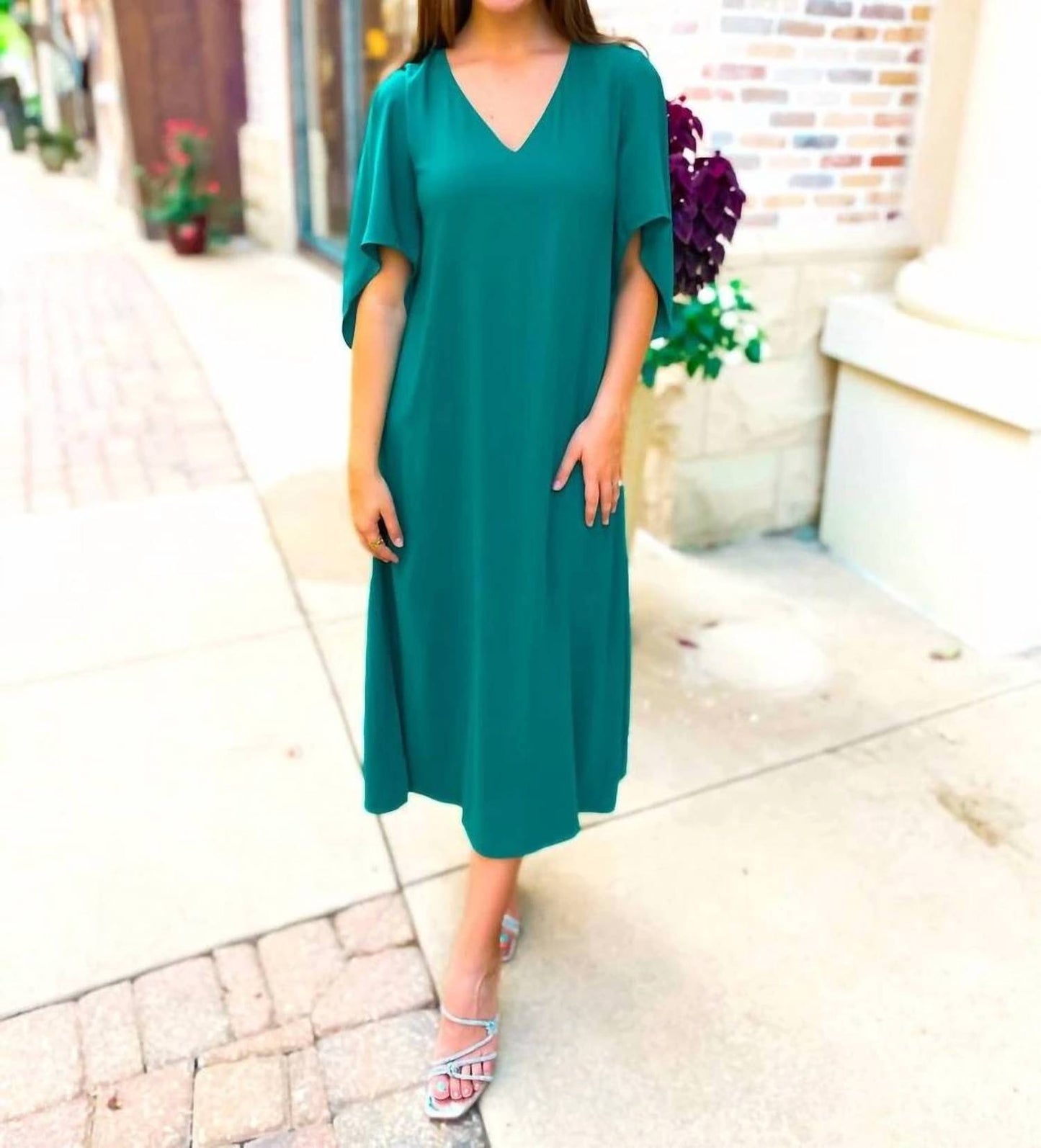 Anna Cate - Meredith Midi Short Sleeve Dress