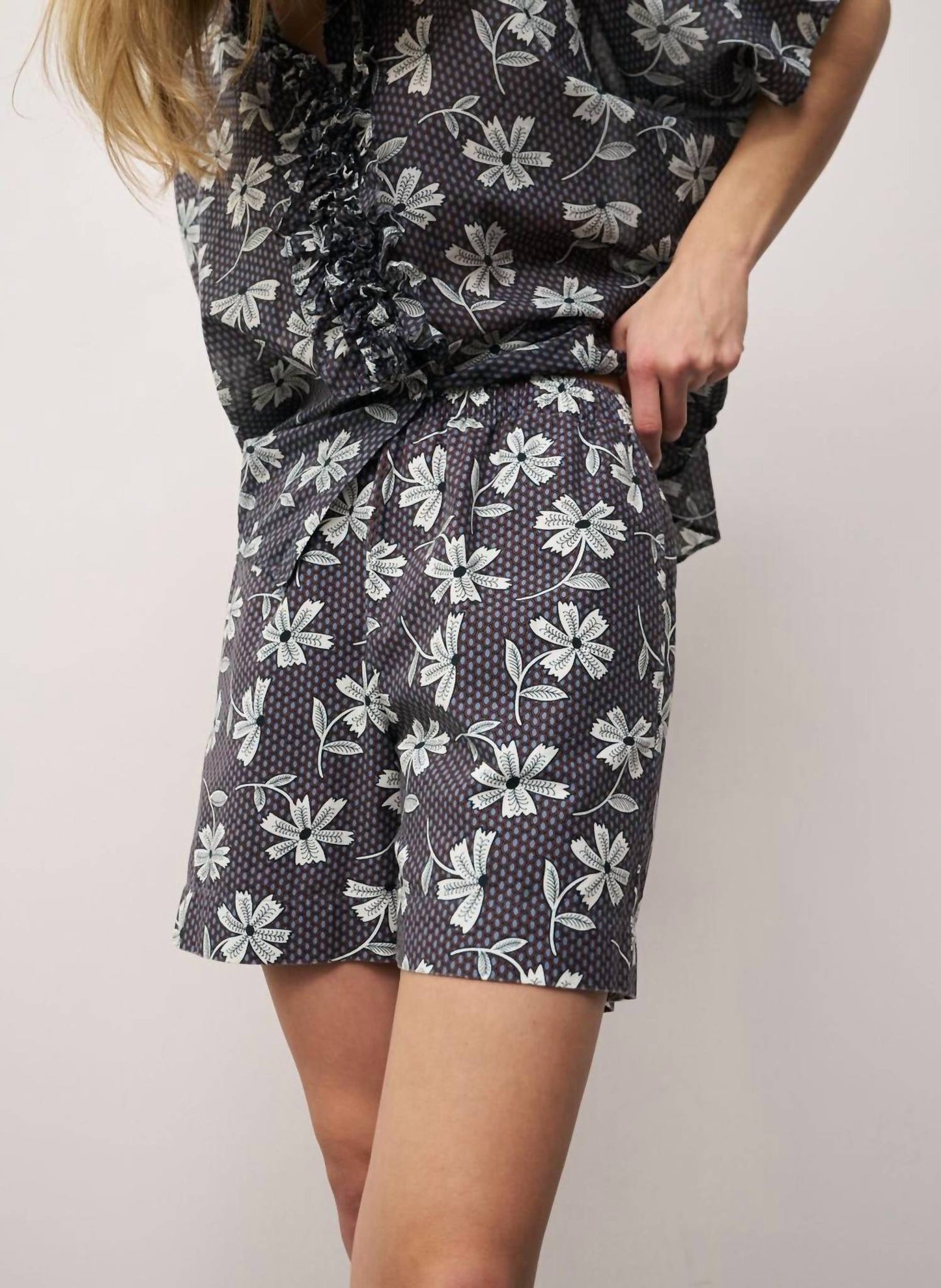 0039 Italy - Bella Short