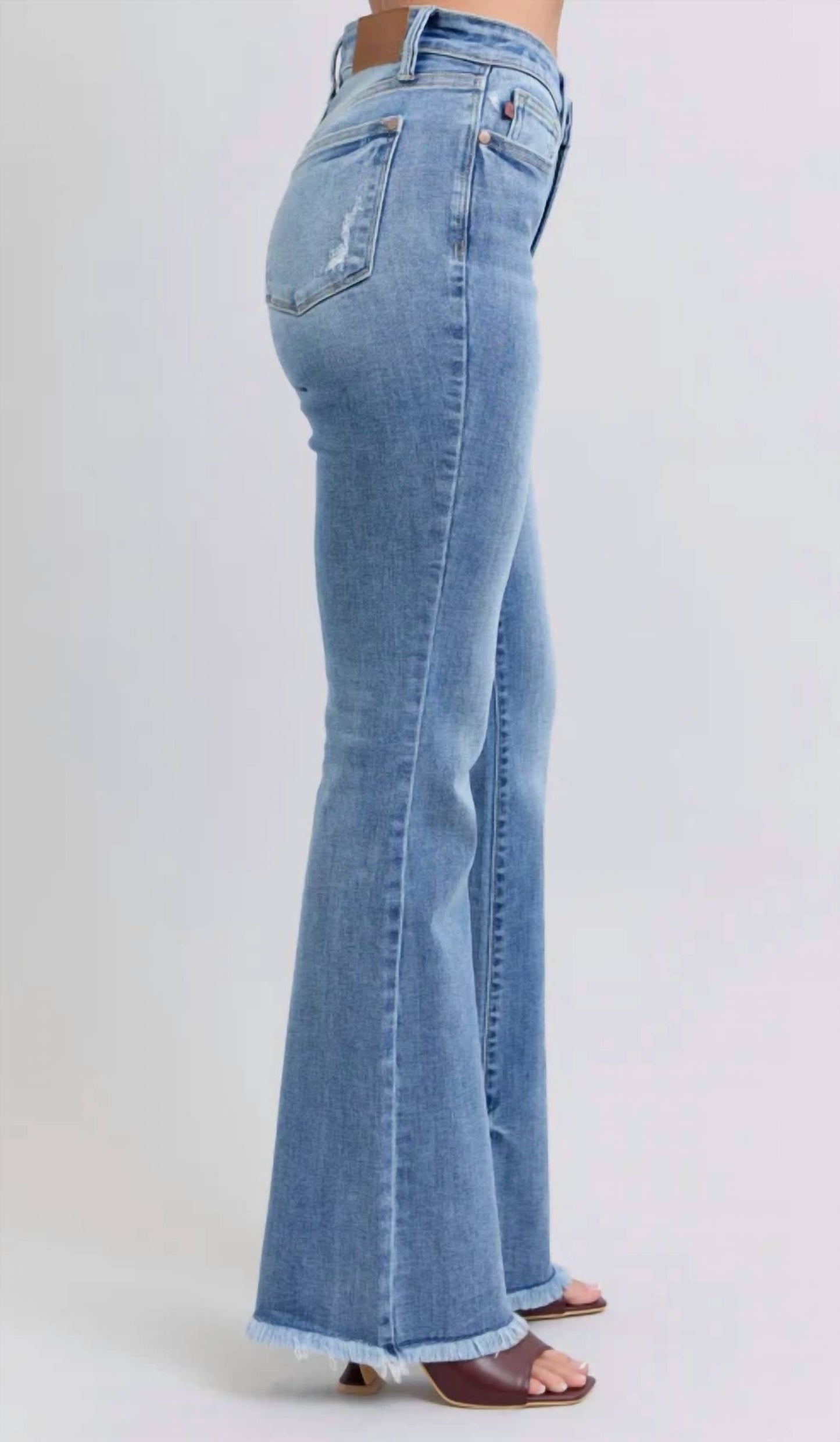 Judy Blue - Bootcut Fray Hem Jeans