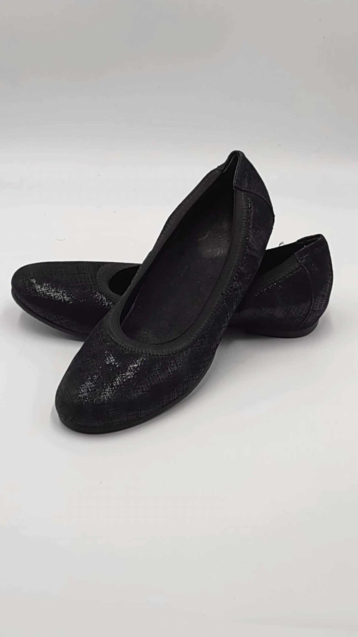 Munro - Women's Ashlie Crosshatch Ballet Flats
