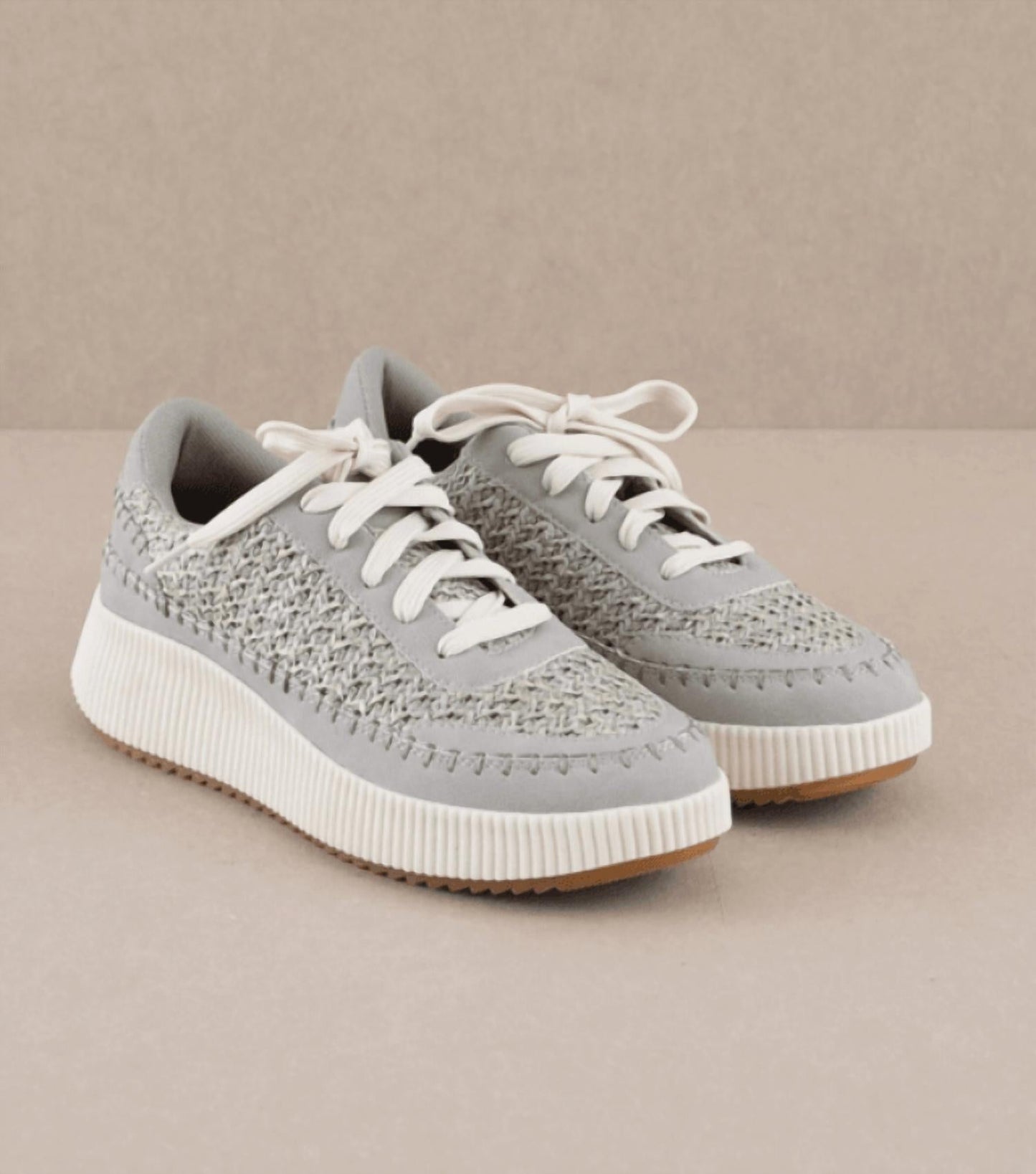 Oasis Society - Women's Parma Low Top Sneakers