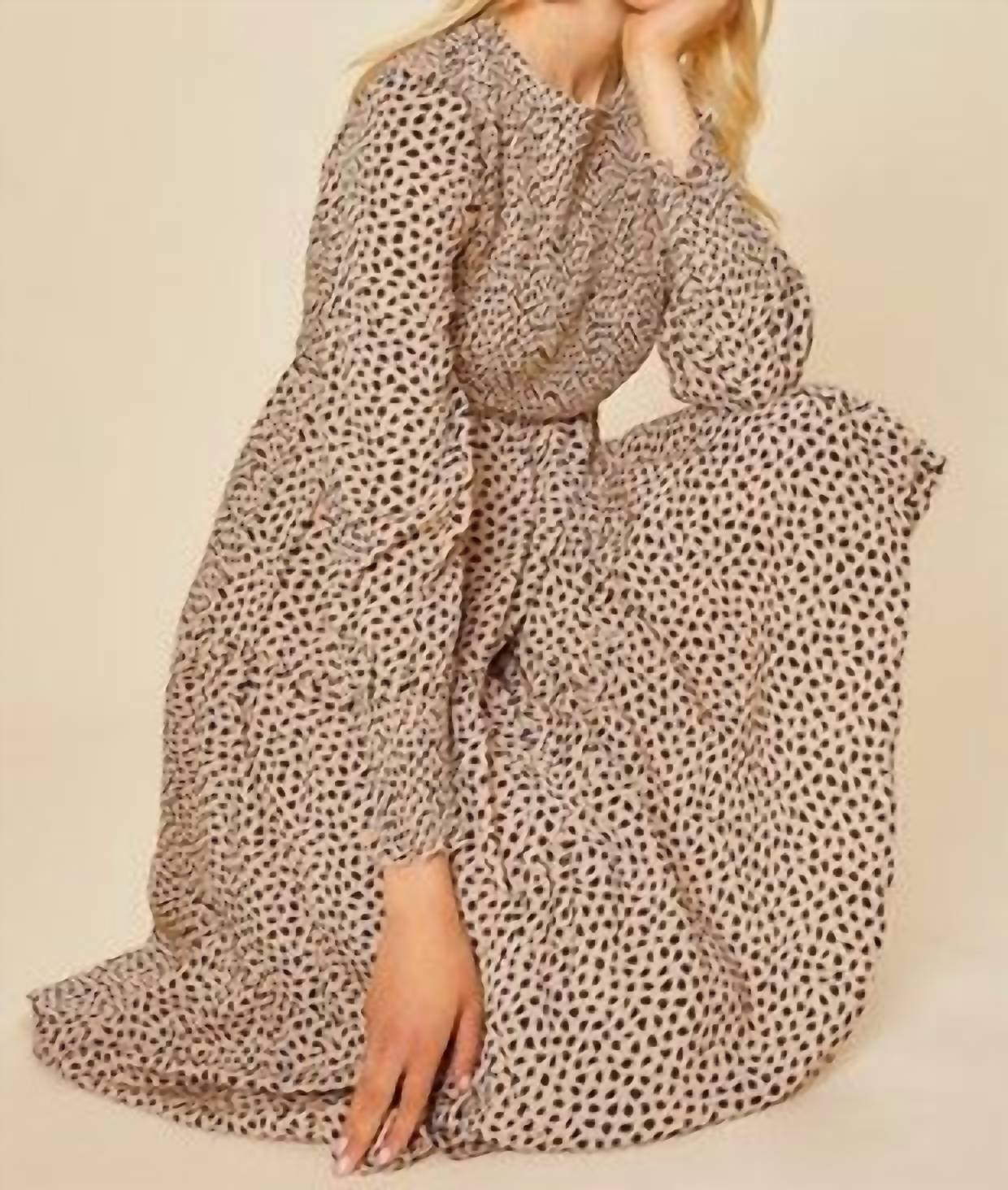 Anniewear - स्मॉकिंग बॉडीस टायर्ड मिडी ड्रेस