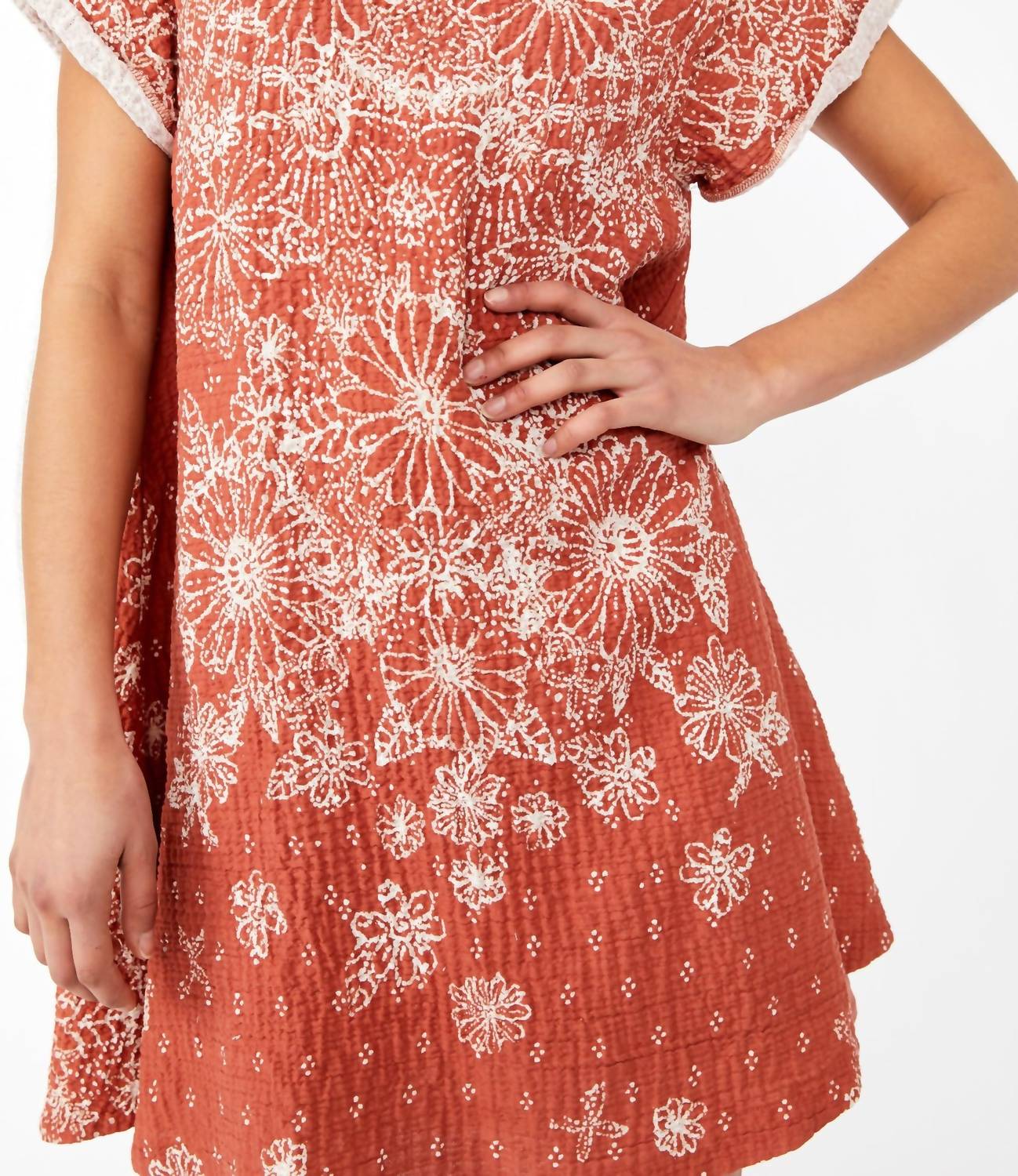 Free People - पिनव्हील मिनी ड्रेस