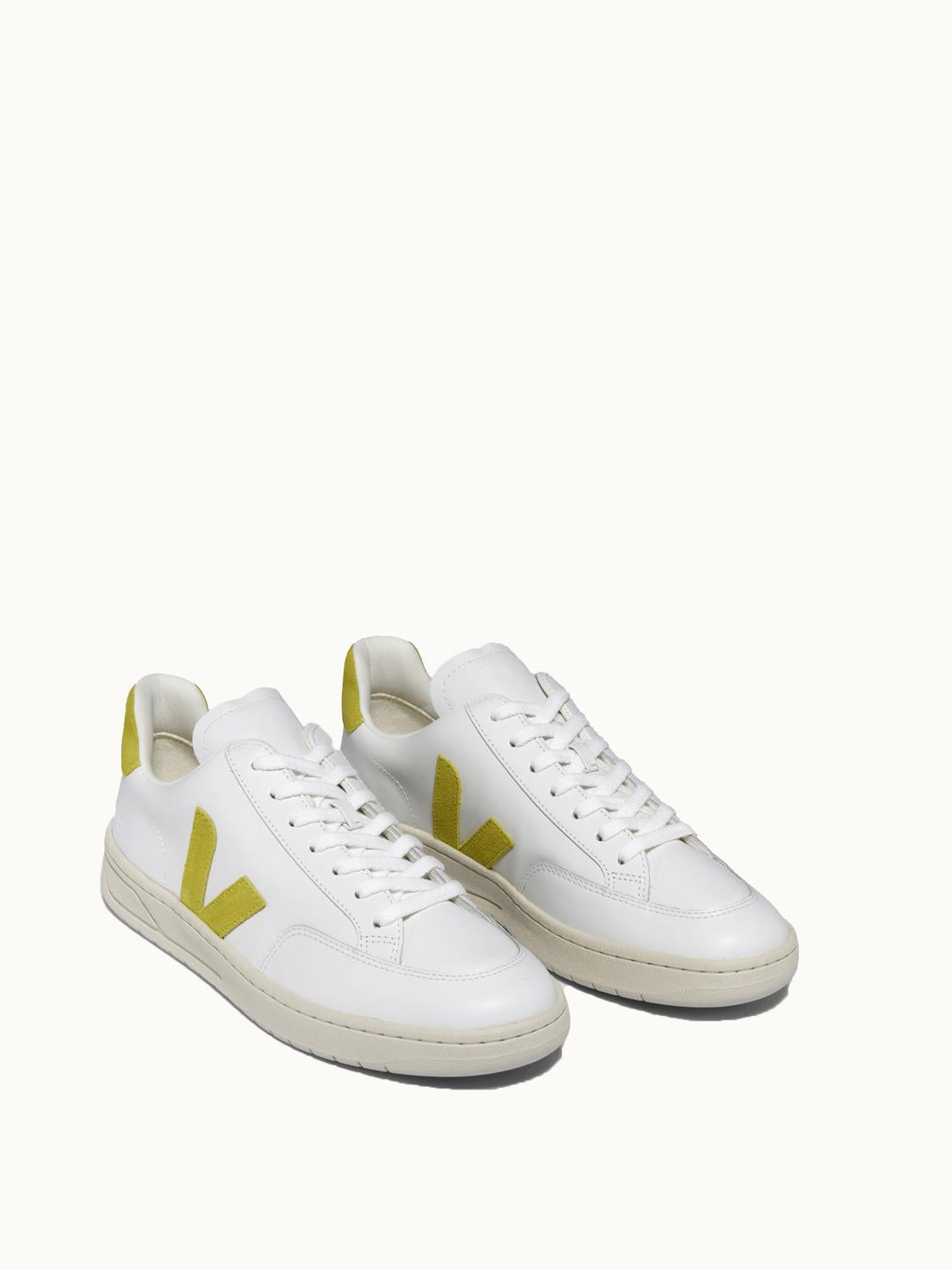Veja - V-12 Leather