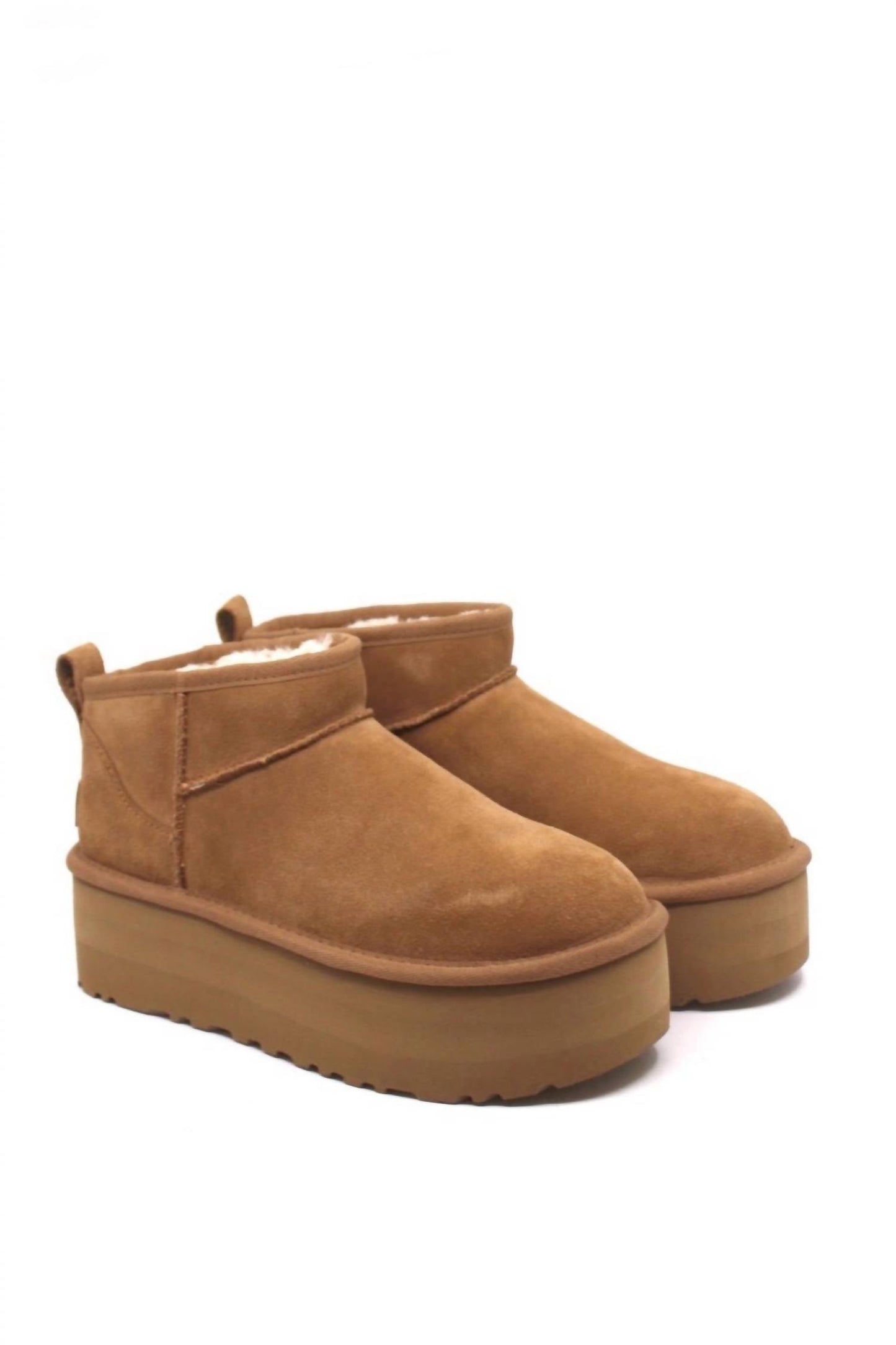 Ugg - महिलाओं के क्लासिक अल्ट्रा मिनी प्लेटफॉर्म