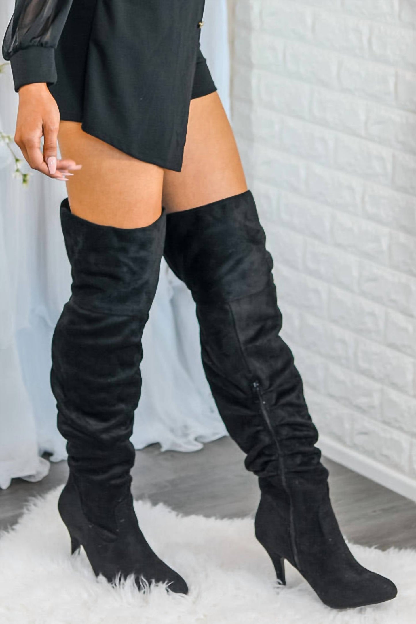 Surelymine - Unmatchable Pointy Slouchy Knee And Thigh High Boots