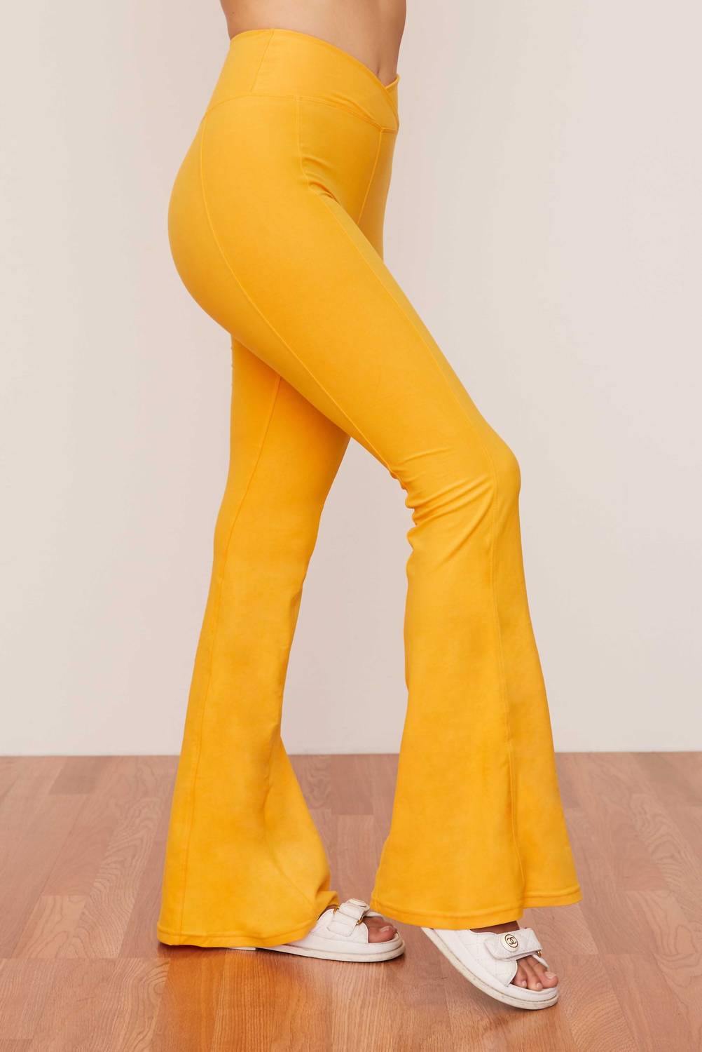 Wolven - Quick-drying Active Crossover Flare Pants