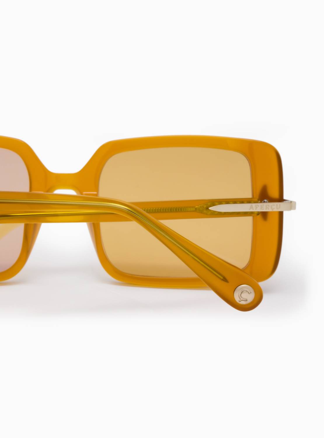 Aperçu Eyewear - महिलाओं के क्वान 01 धूप का चश्मा