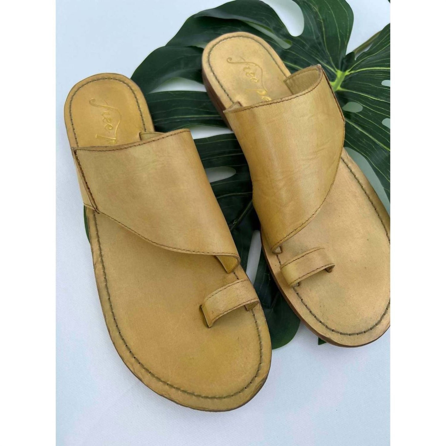 Free People - Sant Antoni Slide