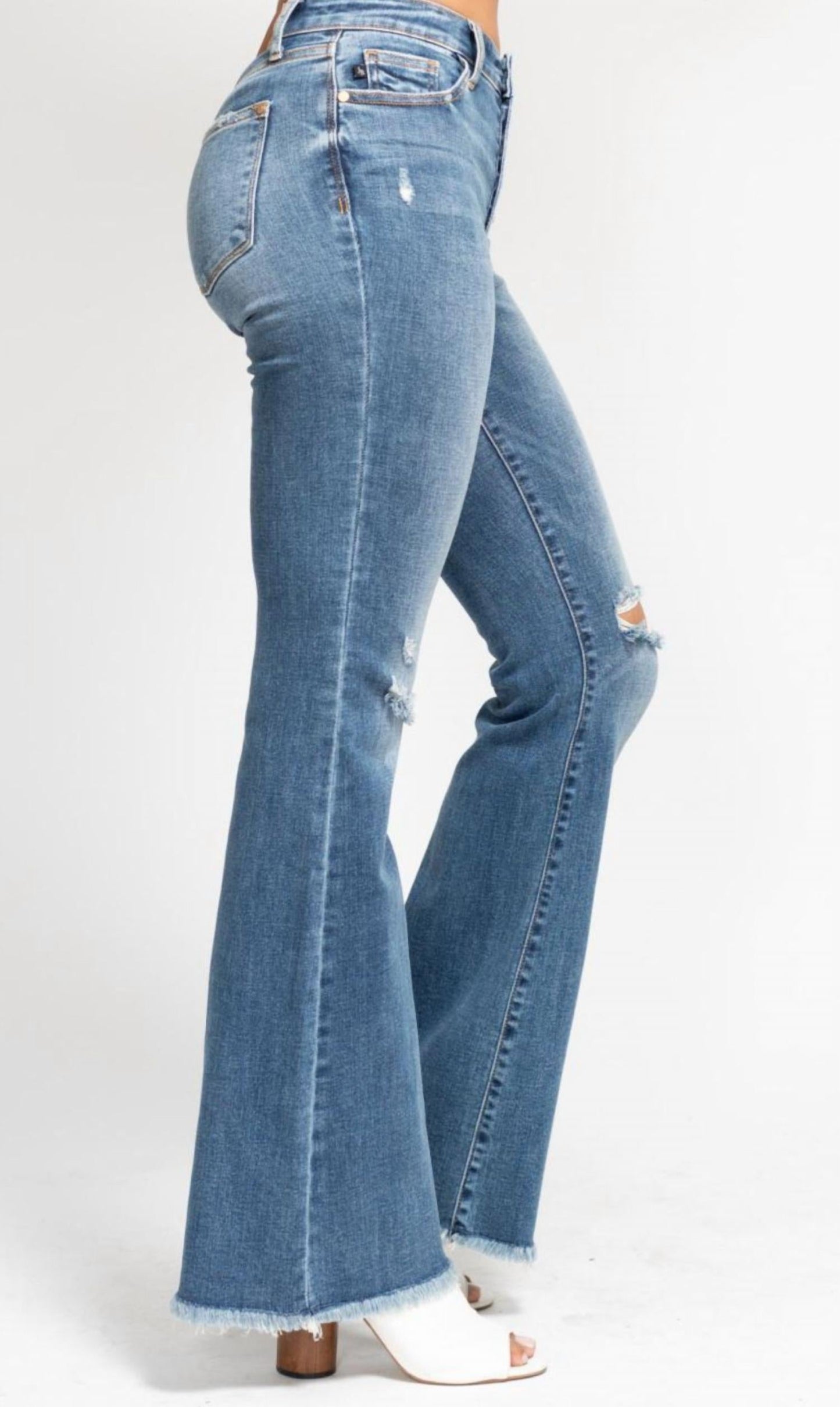Judy Blue - Mid-Rise Button Flare Jean