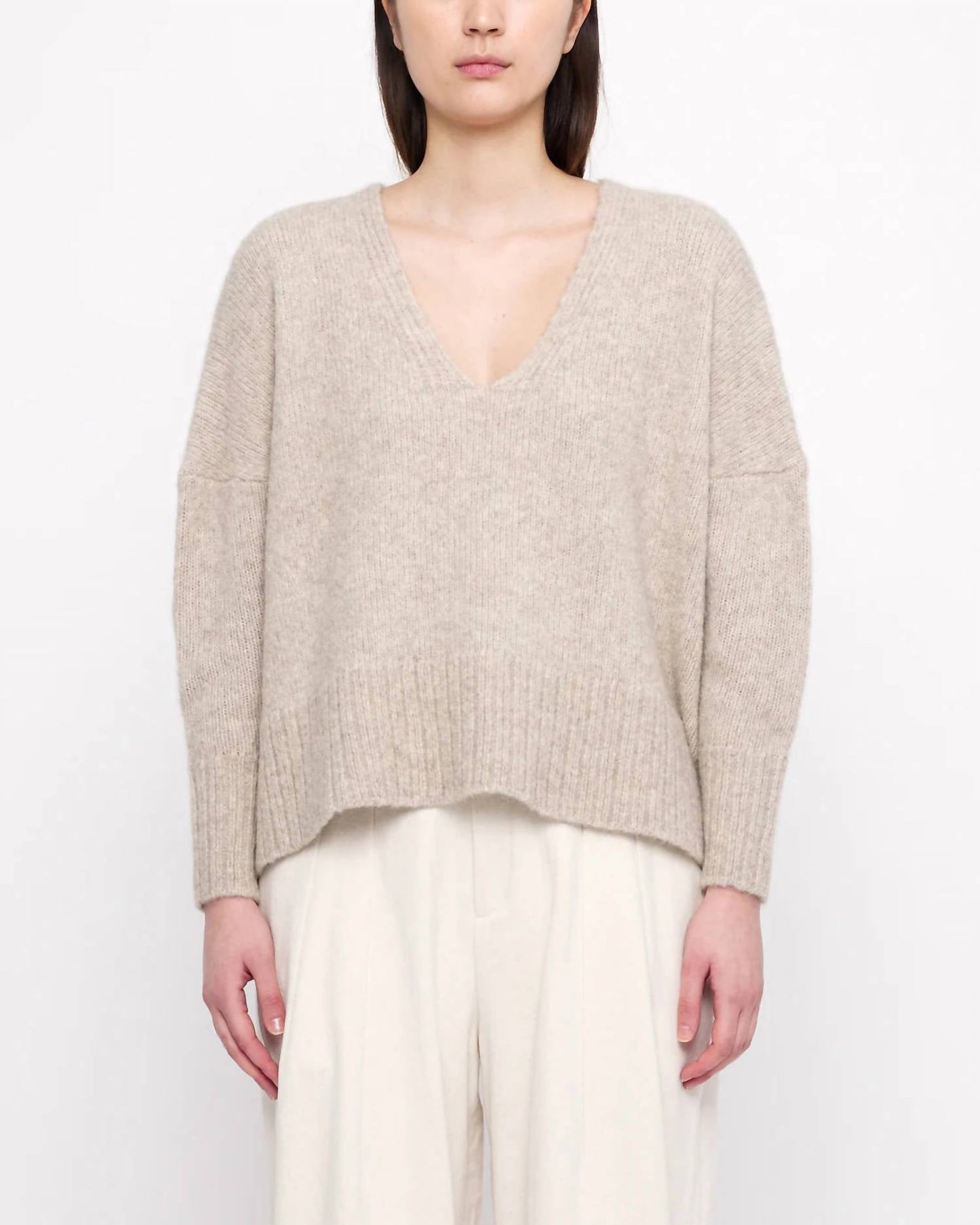 7115 By Szeki - Chunky V-neck Sweater