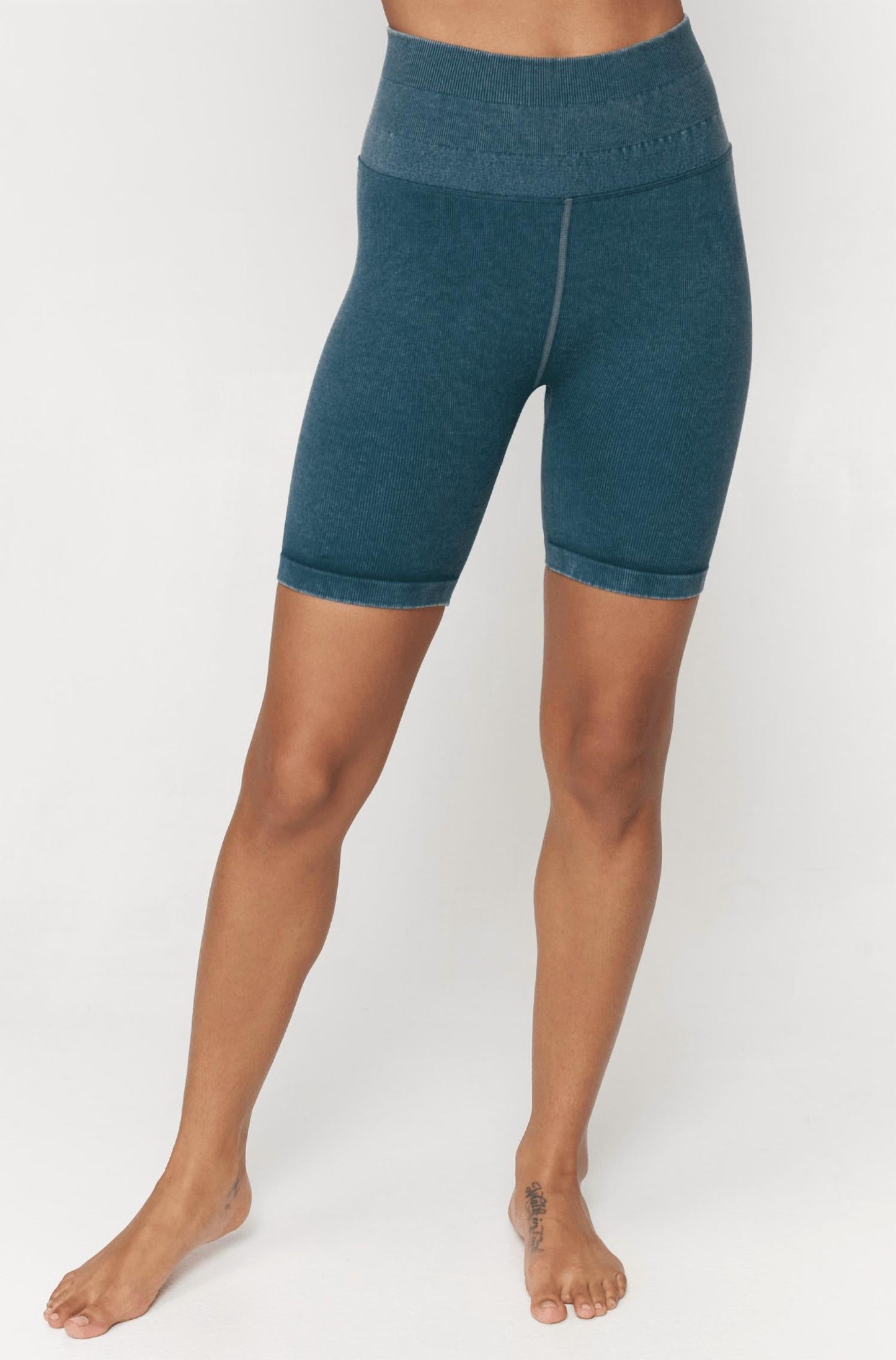 Spiritual Gangster - Seamless Ruffle Biker Shorts