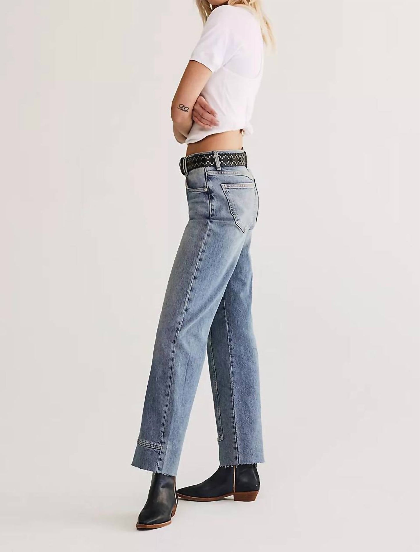 Free People - Risk Taker Mid Rise Straight Jean