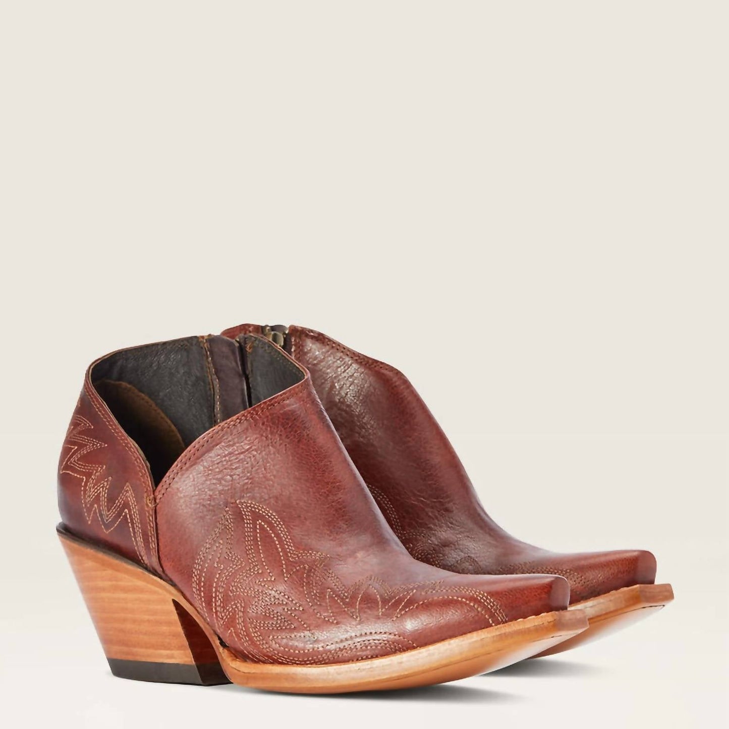 Ariat - महिला जोलीन वेस्टर्न बूट