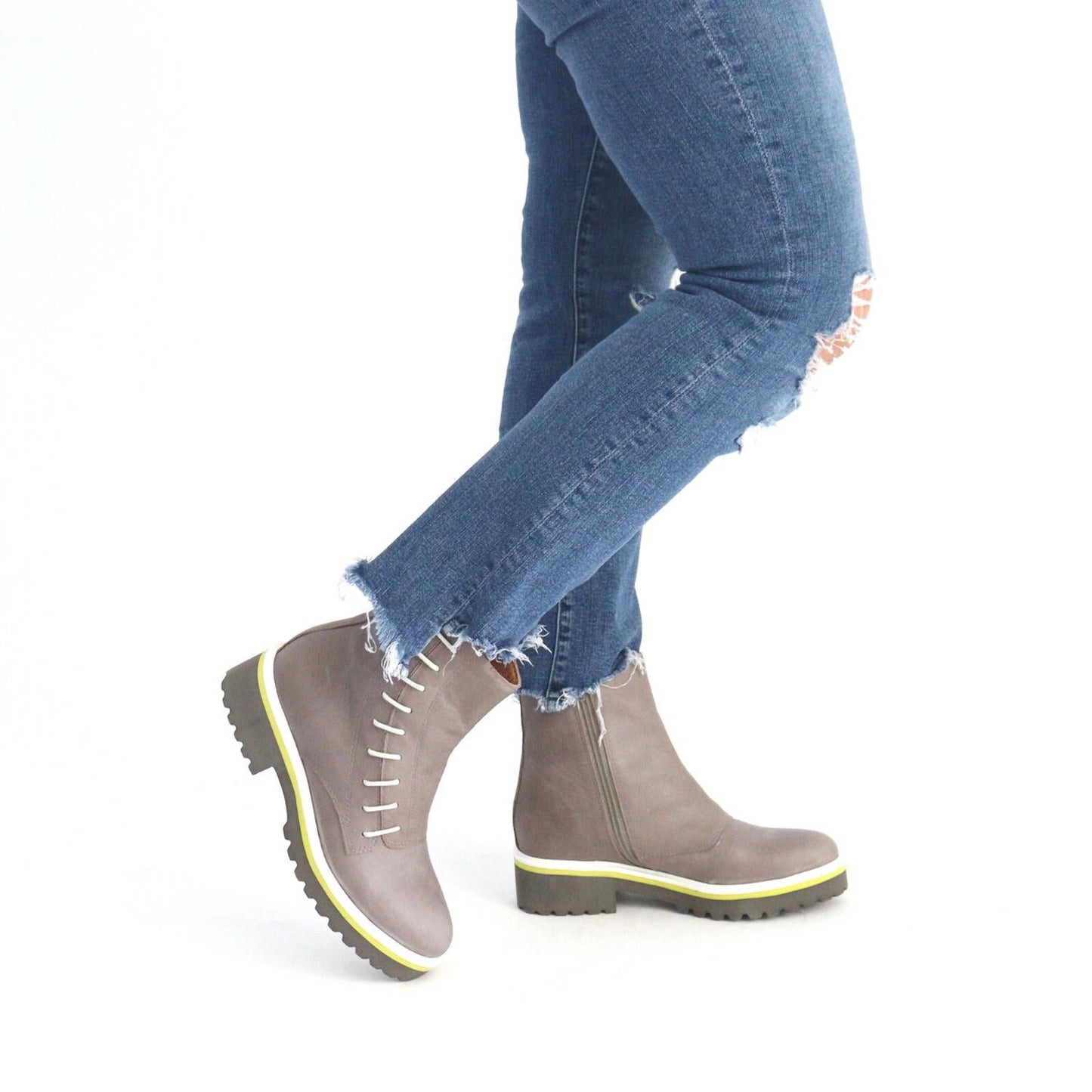 All Black - SIDE CORD BOOTIE