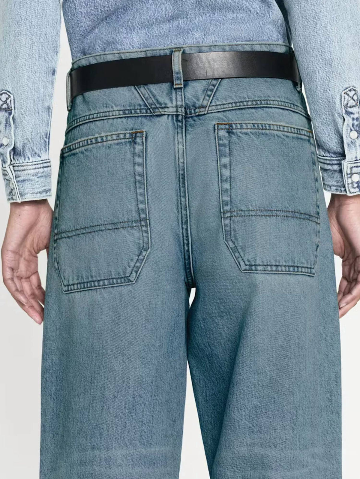Frame - 90's Utility Loose Straight High Rise Jean