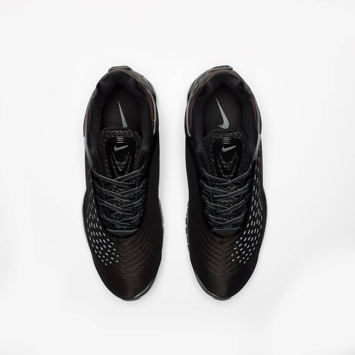 Nike - MEN'S AIR MAX DELUXE SHOES