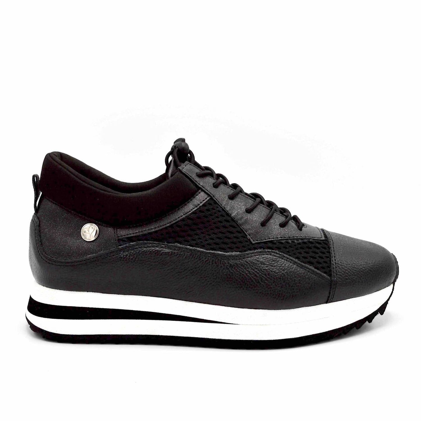 Chelsea Jones - Women's Verse Elevated Trainer Shoes