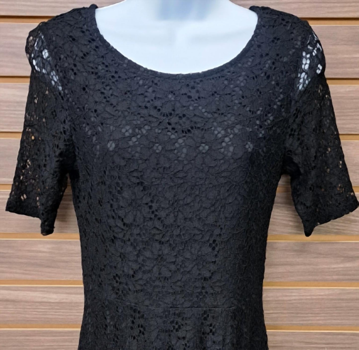 Acemi - Women's Lace Overlay Dress