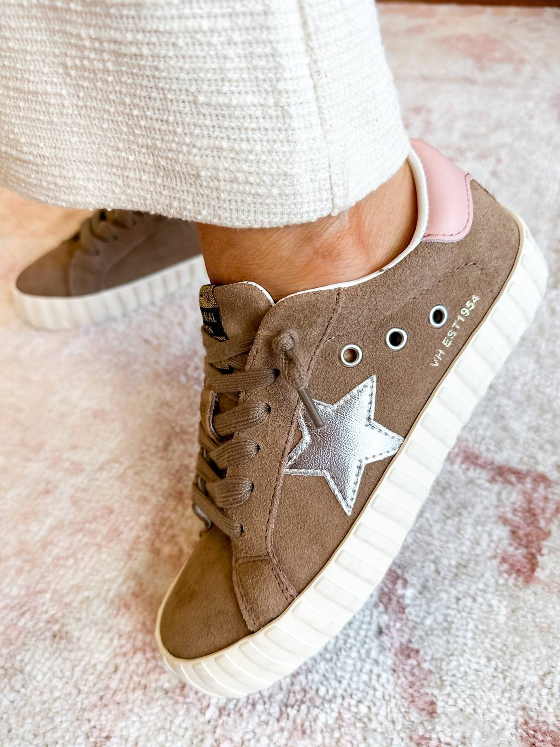 Vintage Havana - Women's Beyond 2 Star Sneakers
