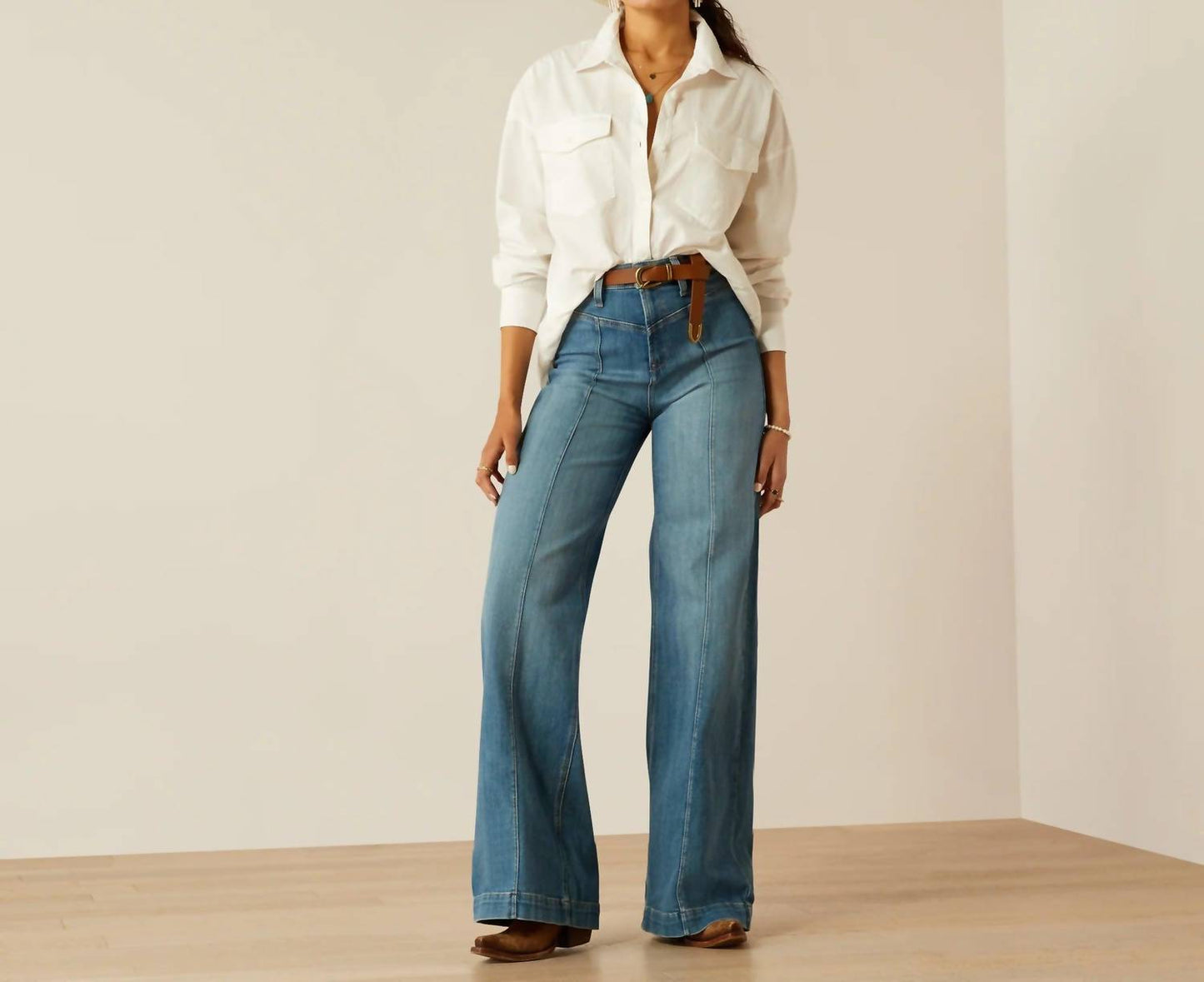 Ariat - Ultra High Rise Sloane Wide Leg Jeans