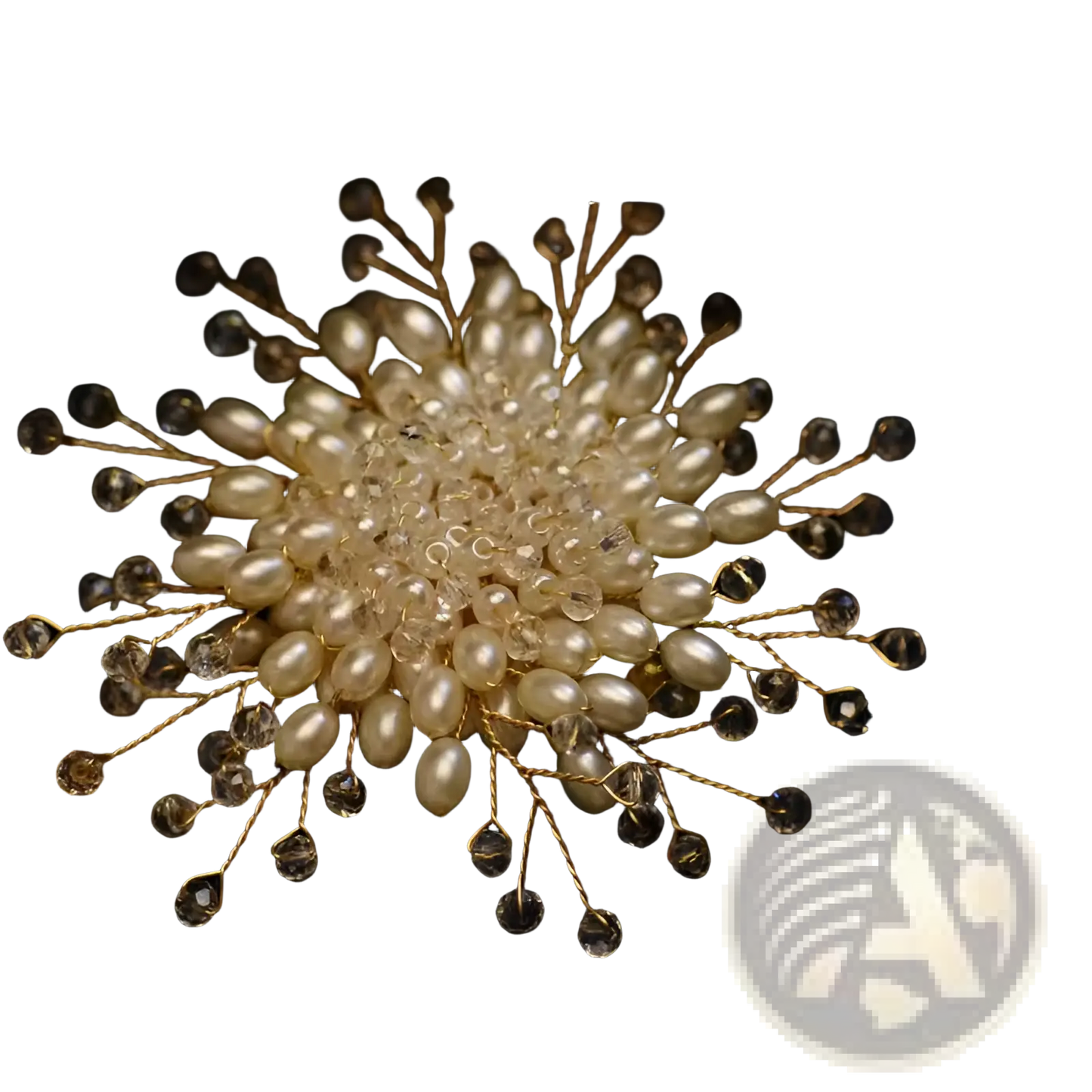 Elegant Pearl and Crystal Floral Brooch Accessory